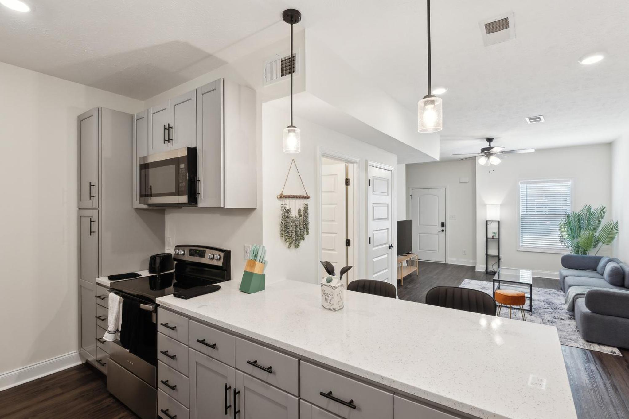 Alto A2 I Stunning 2bd Apt I Free Parking view 2