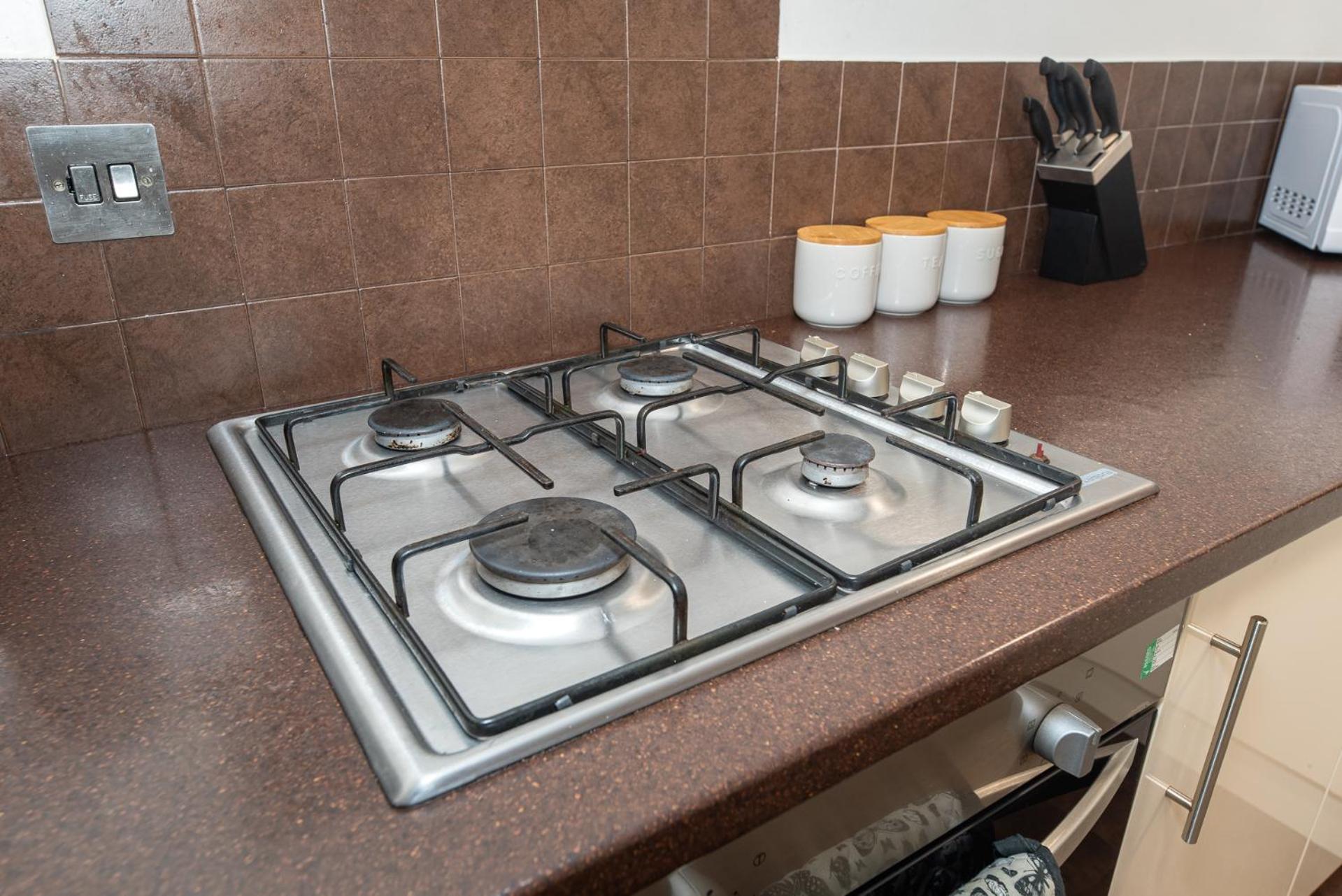 3-Bedroom Apartment with private Terrace in Pimlico, Westminster & Victoria by NourNest Apartments