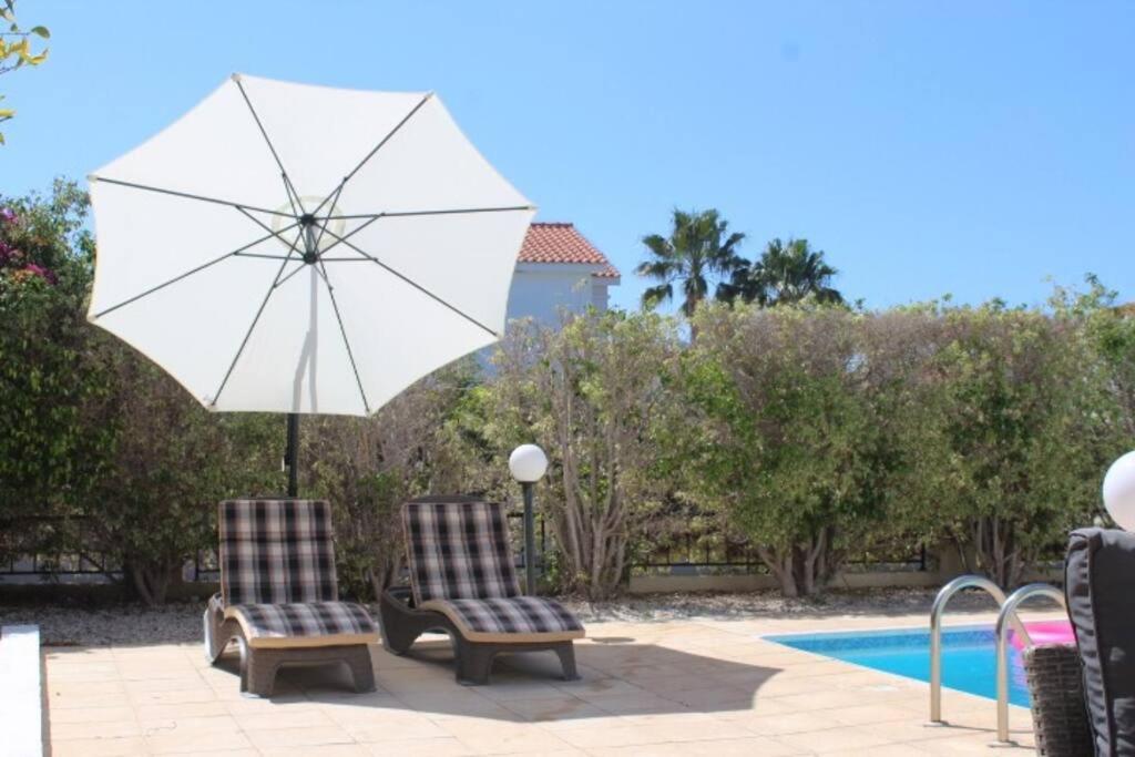 Villa & pool 3 bedrooms 2 minutes from the beach