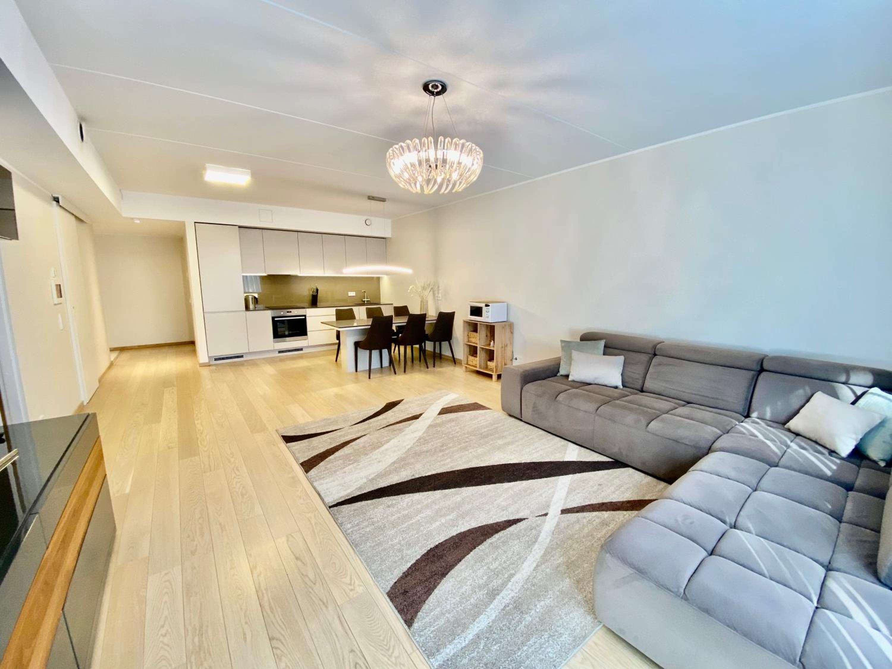 Prime Haven Near Sea & Park, Free Parking, Terrace view 3