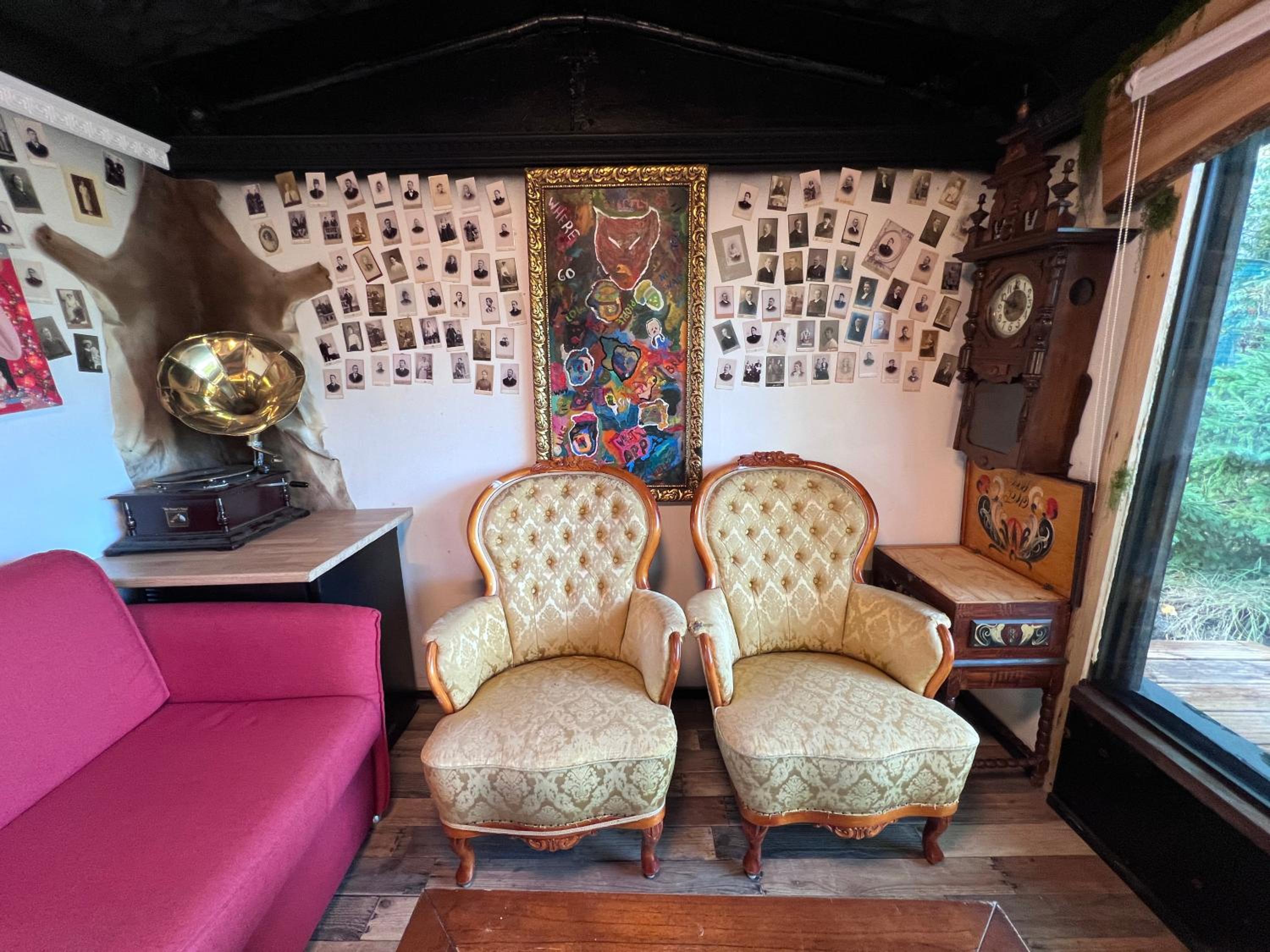 lounge