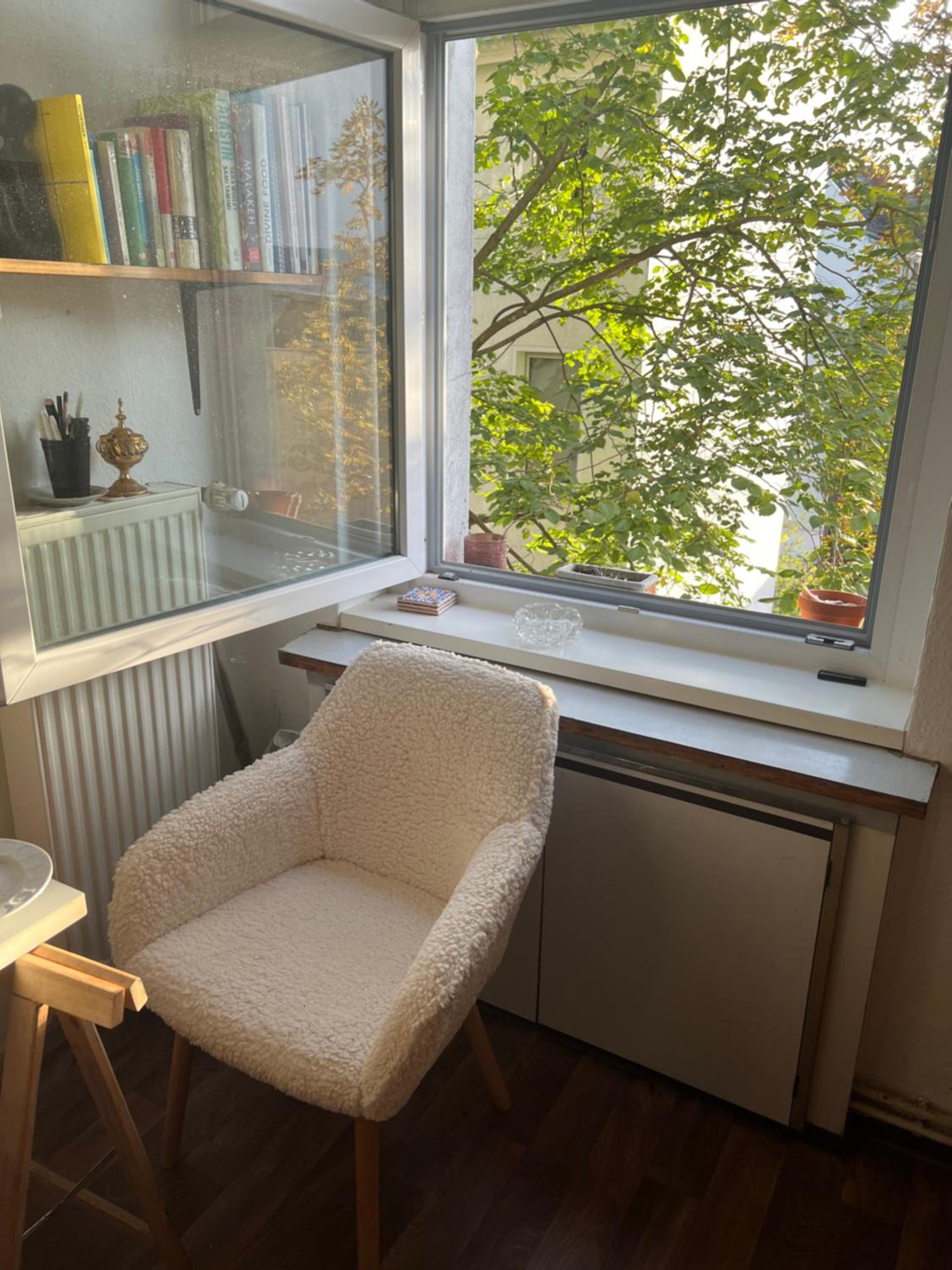 Schillerkiez helle zentrale Wohnung mit Berliner Charme