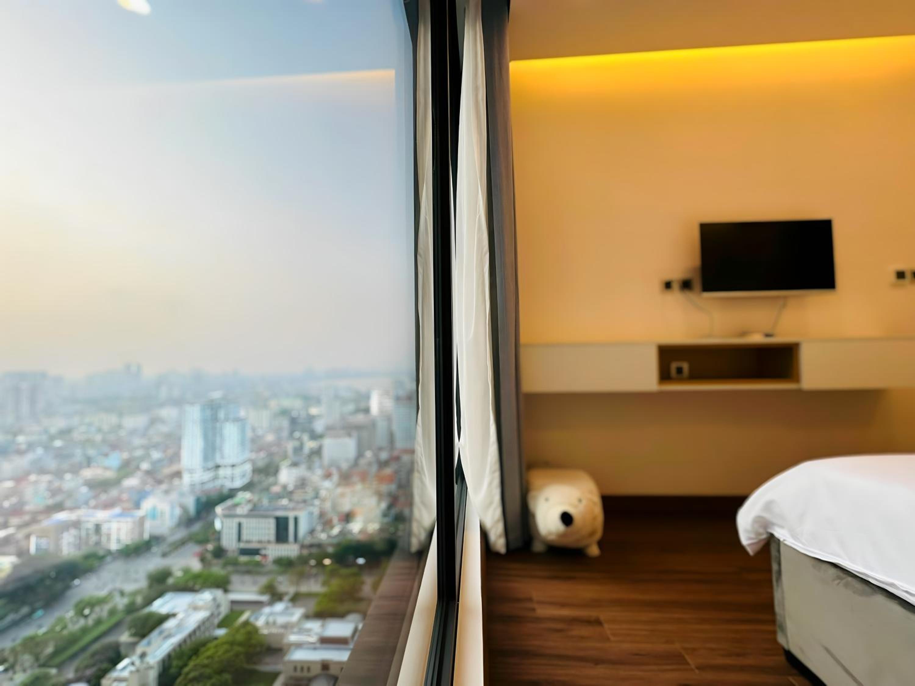 Vinhomes Metropolis Hanoi - South Land