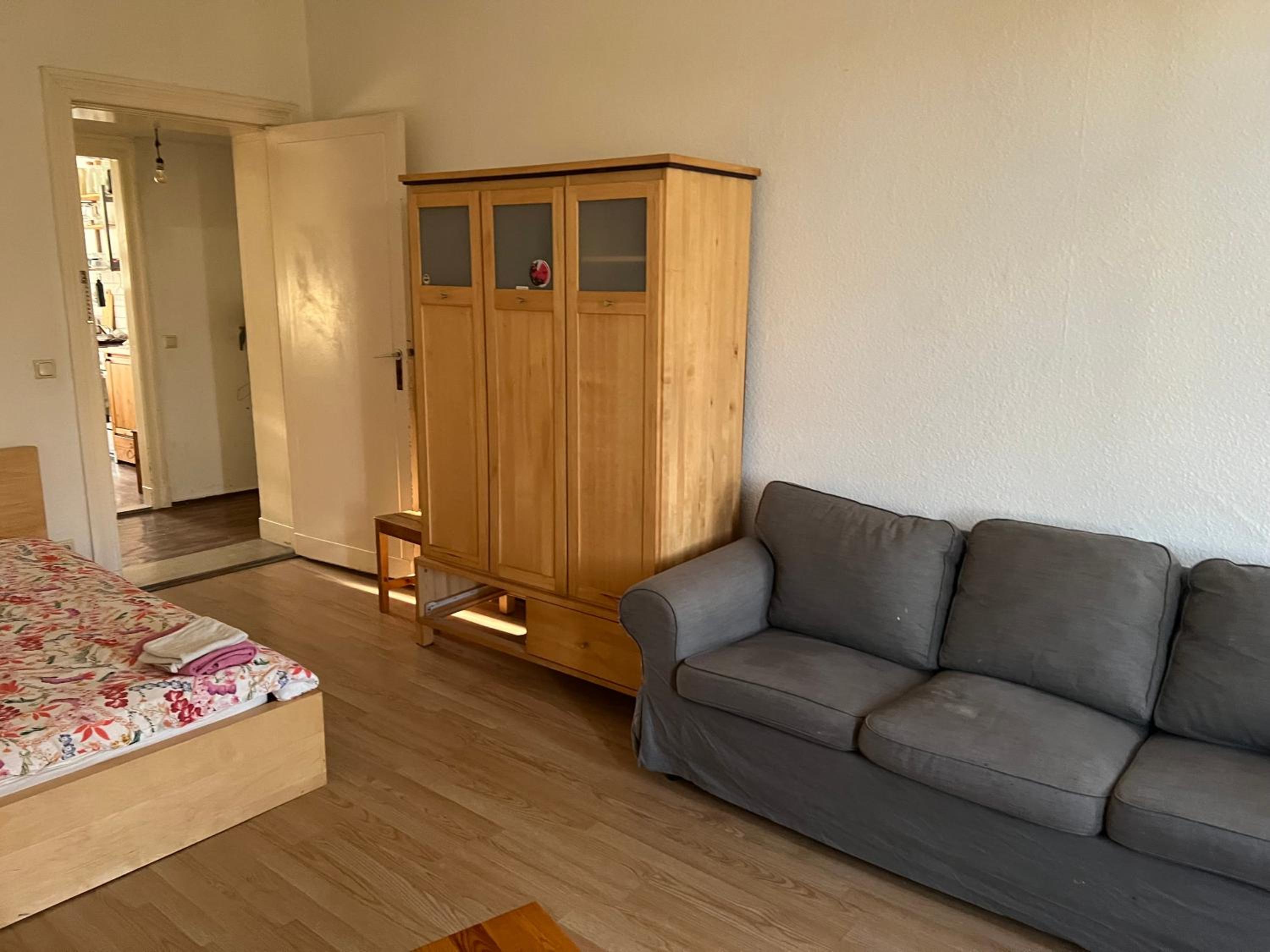 Schillerkiez helle zentrale Wohnung mit Berliner Charme