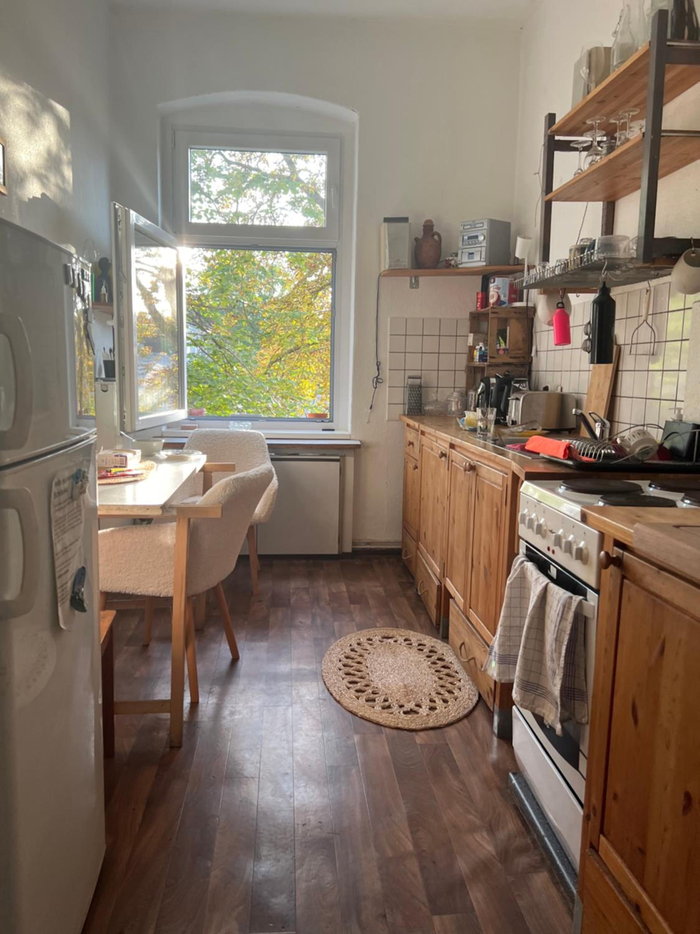 Schillerkiez helle zentrale Wohnung mit Berliner Charme