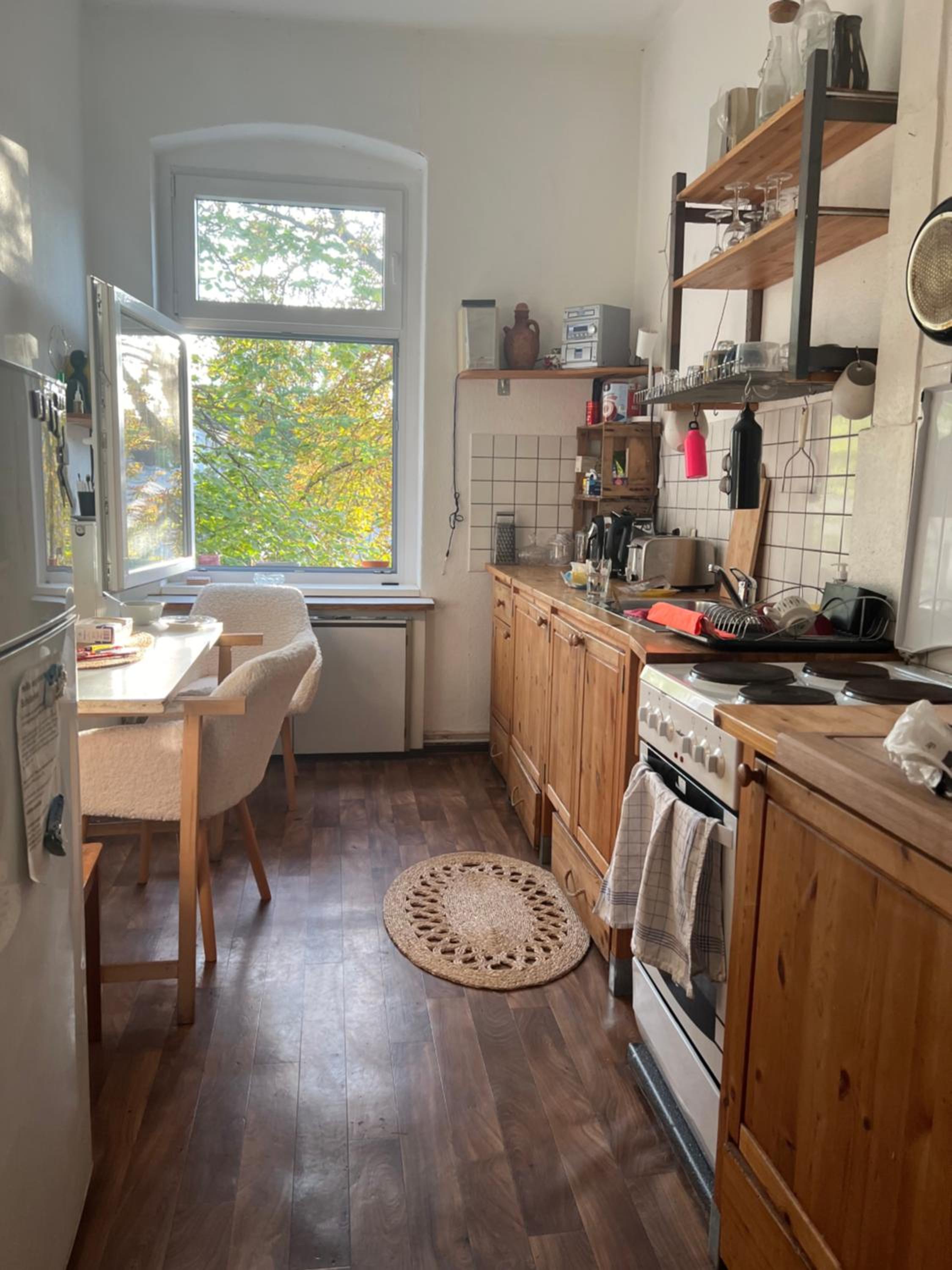 Schillerkiez helle zentrale Wohnung mit Berliner Charme