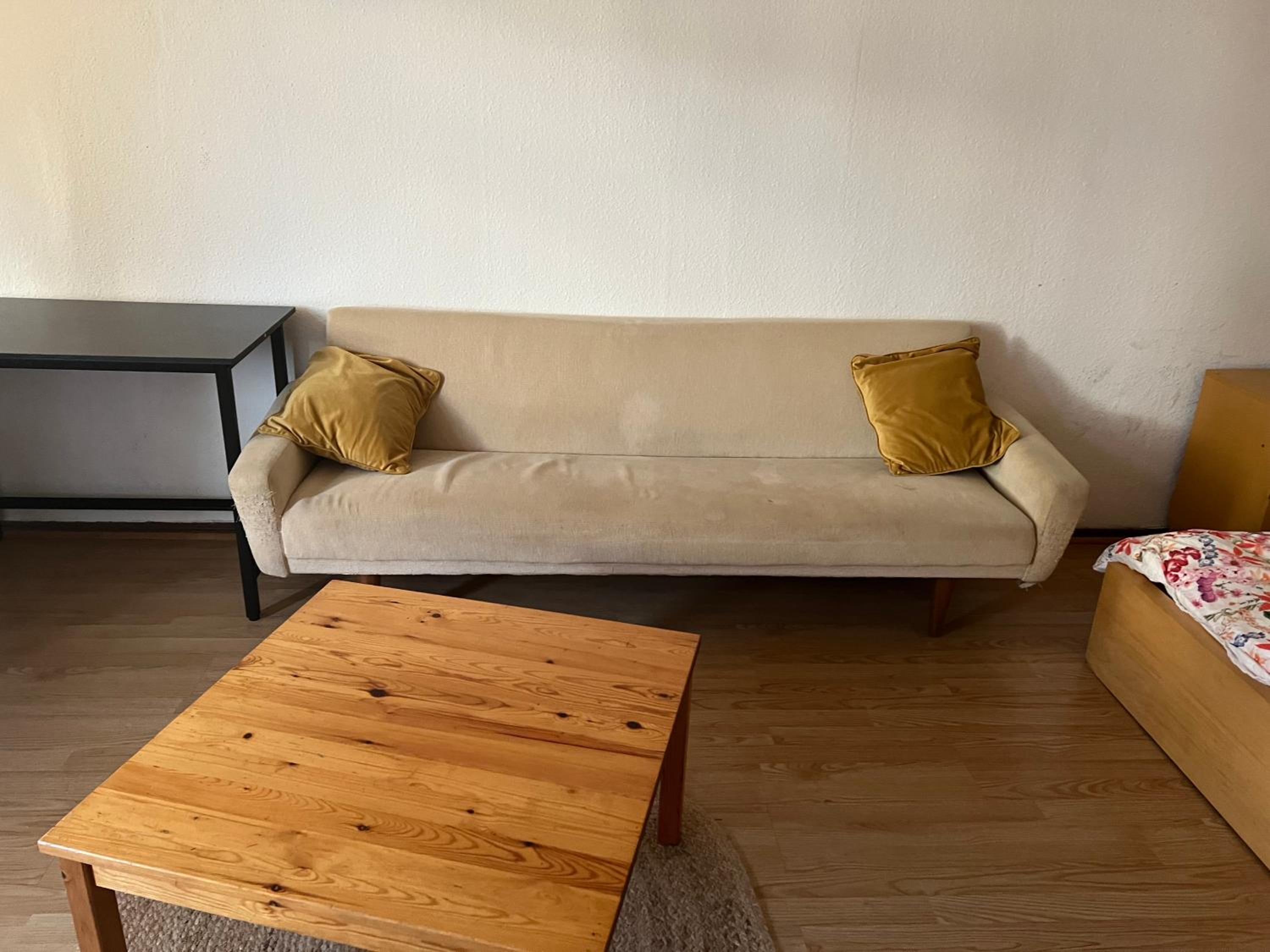 Schillerkiez helle zentrale Wohnung mit Berliner Charme