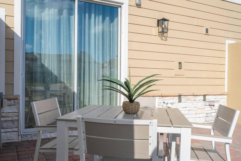 DLuxx Vacation Home 3 milles from Disney 7570