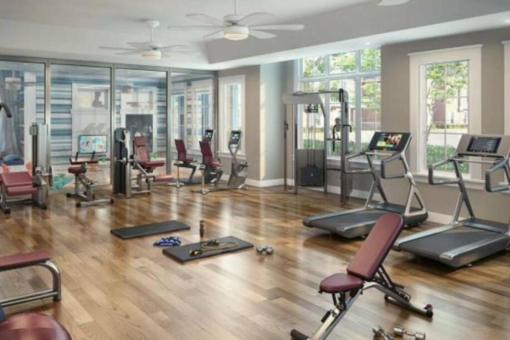 DLuxx Vacation Home 3 milles from Disney 7570
