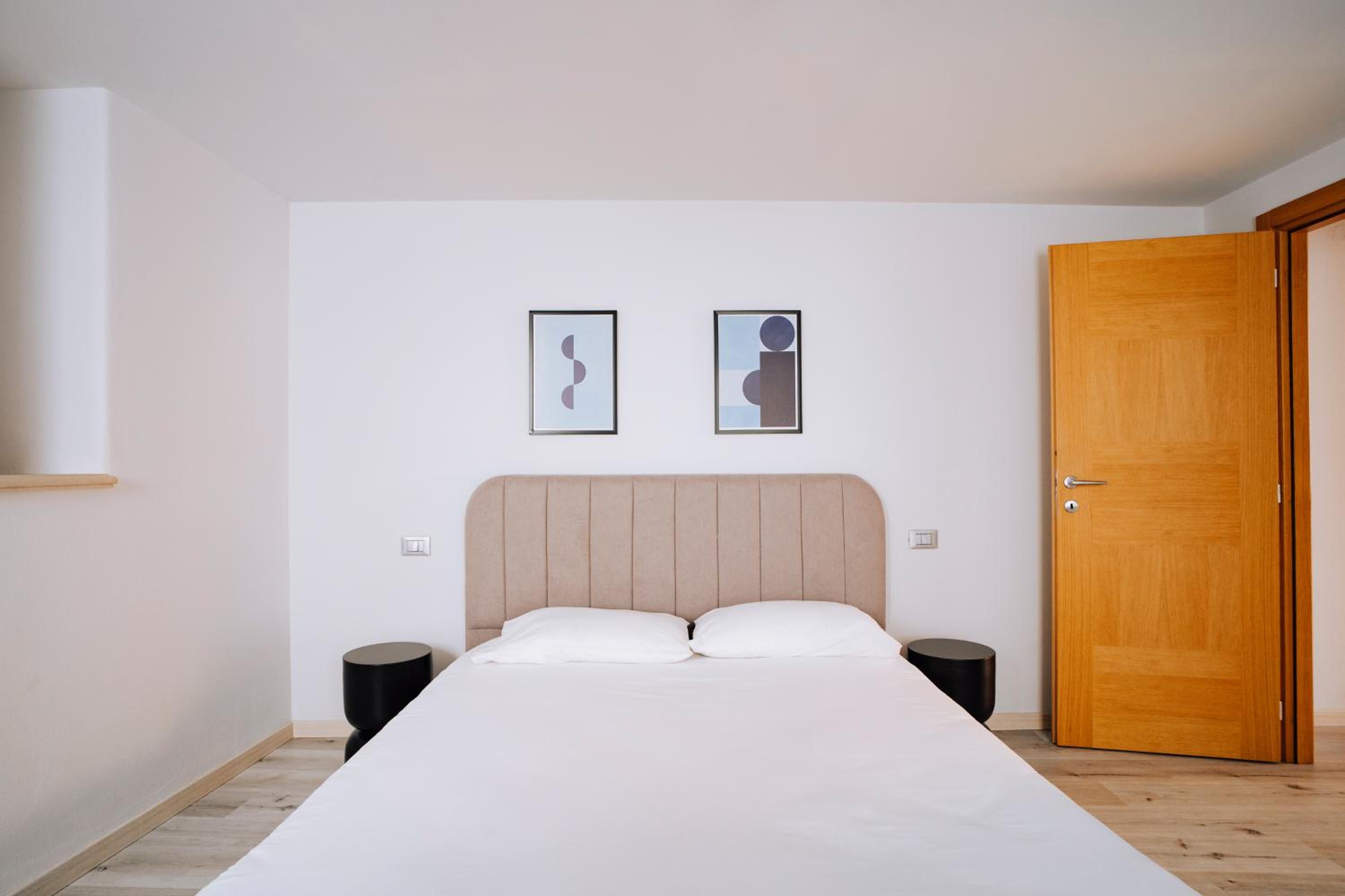 Aosta Holiday Apartments - Piazza Chanoux view 4