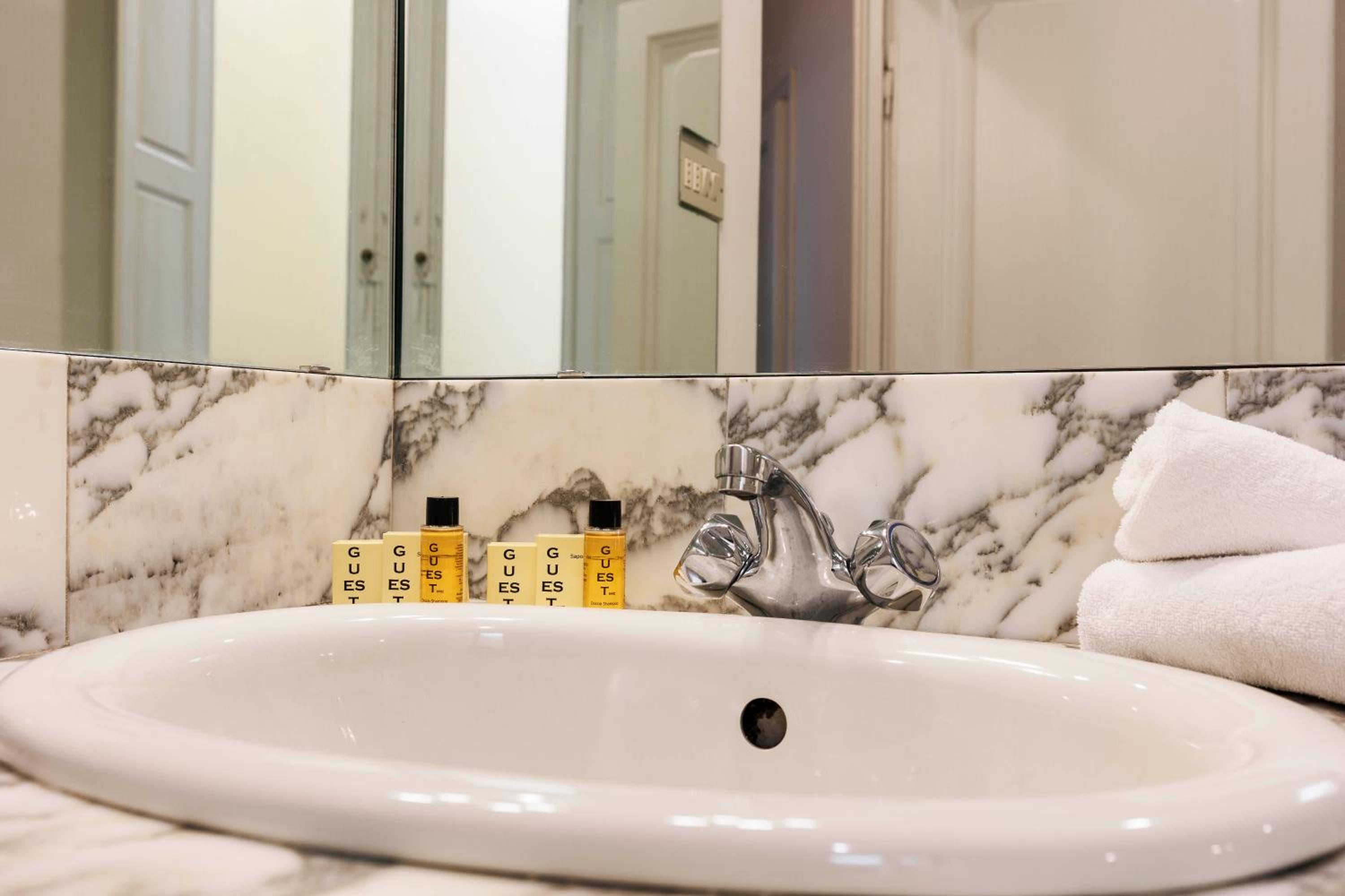 Spartaco Prestigious Apartment