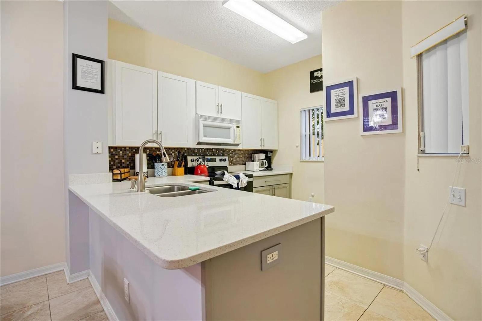 Family-Friendly Resort 3 BR Townhouse view 2