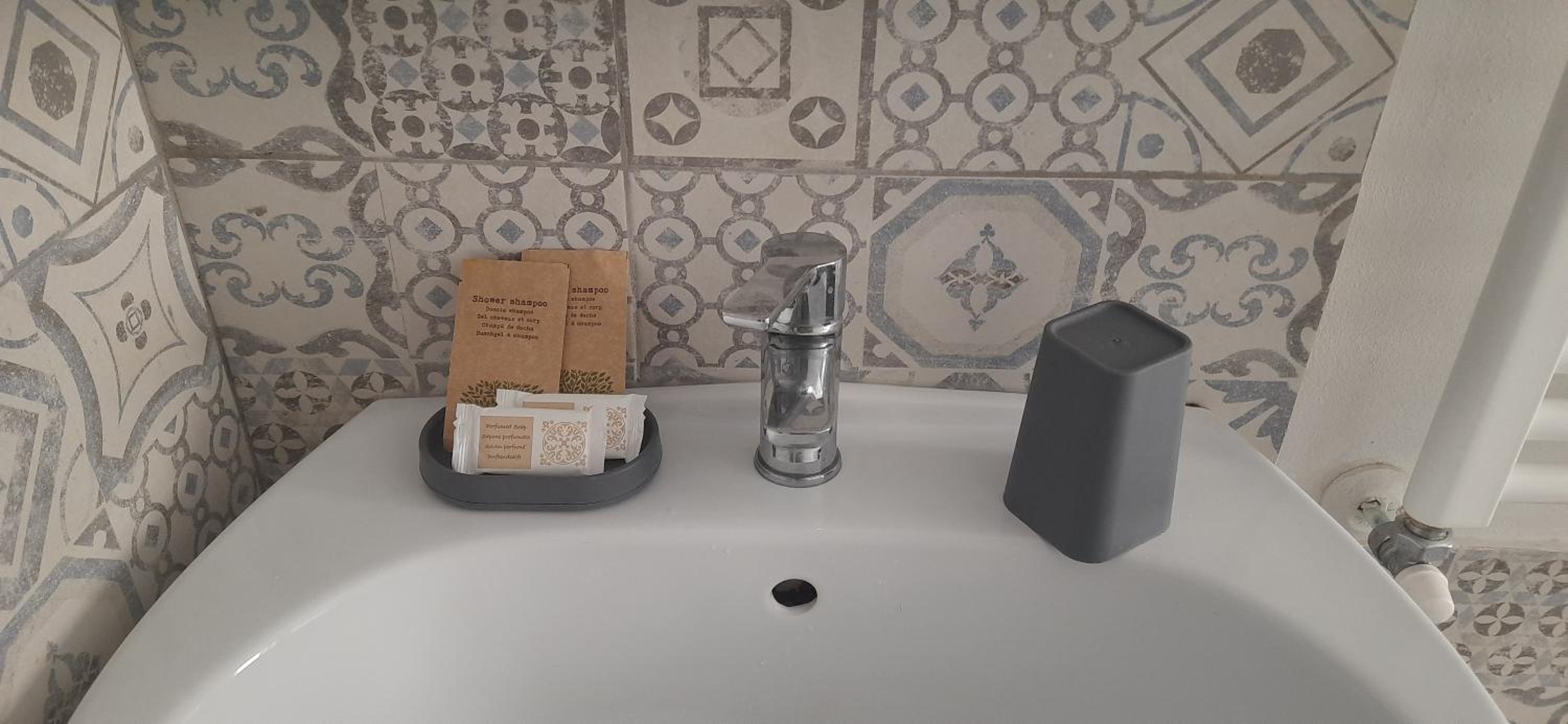 Mosaic apartment