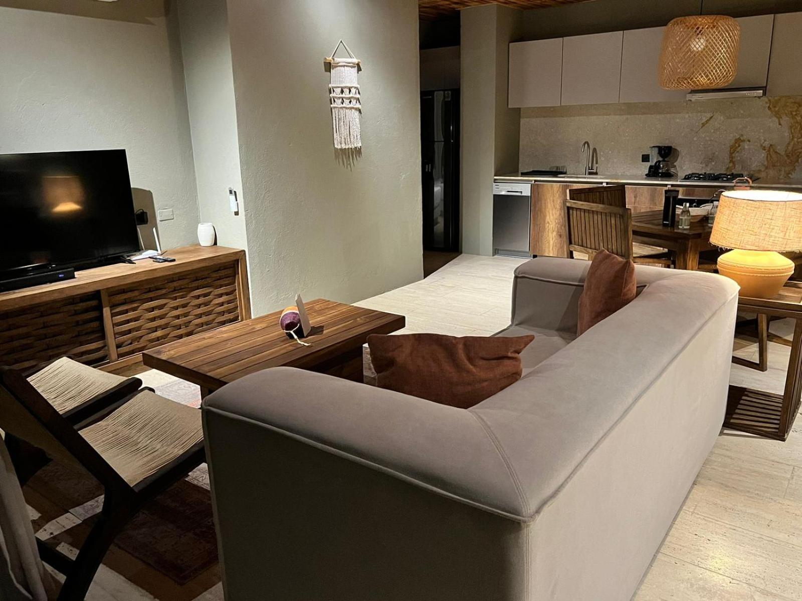 Villa Privada en Naio Palomino