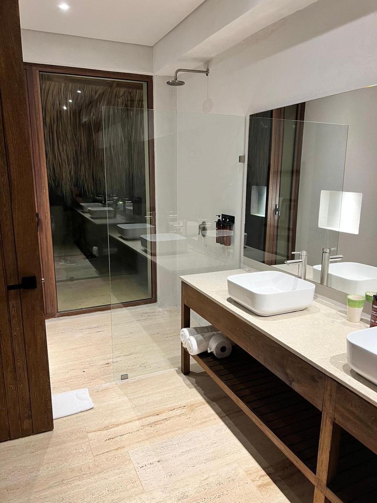 Villa Privada en Naio Palomino