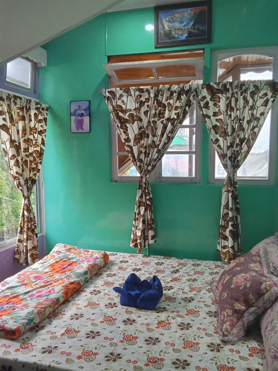 Lebong Mansara Homestay Darjeeling view 3