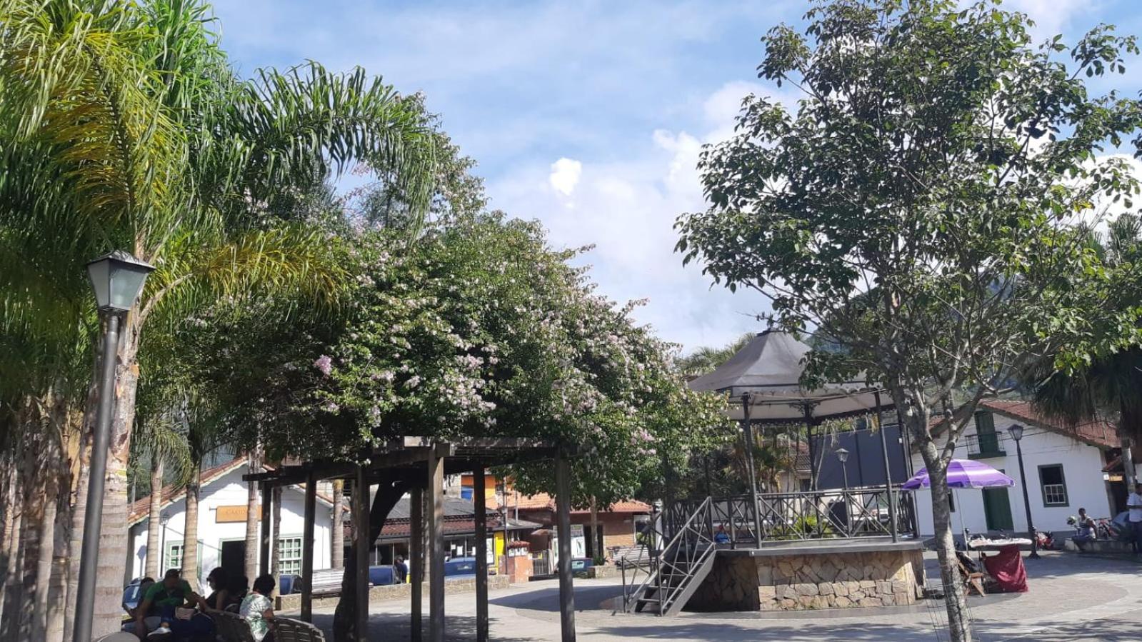 Encanto da Serra Suítes Lumiar