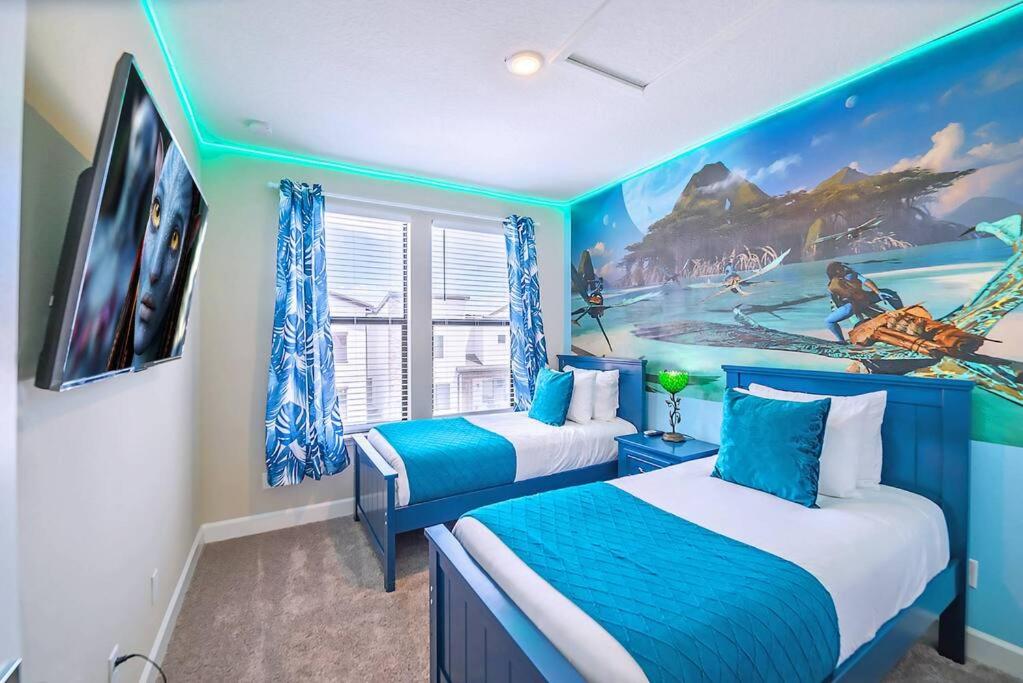 DLuxx New Vacation Home with Splash Pool 240 view 4