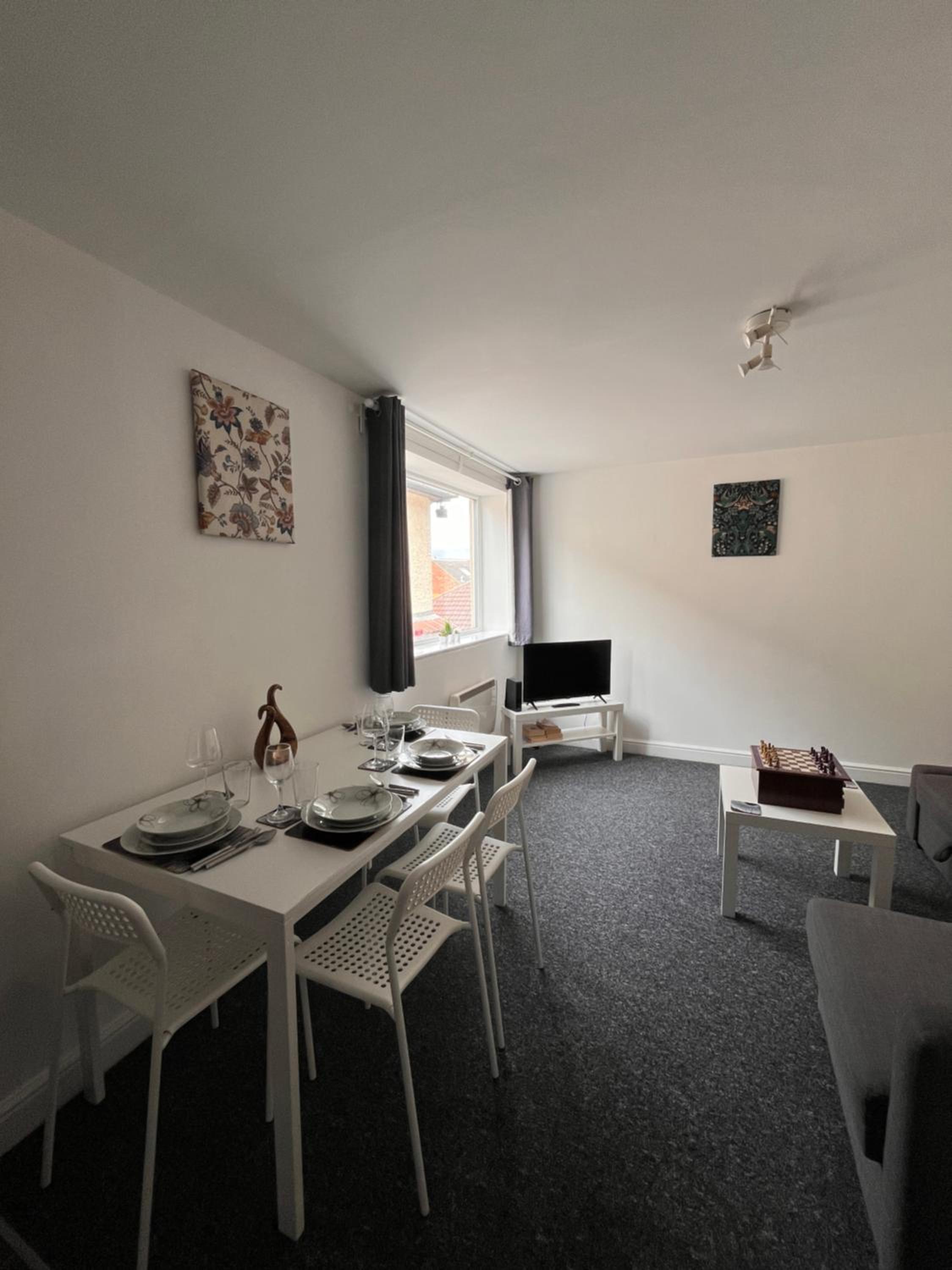 Spacious 1 Bedroom Apartment with free parking, photo 11