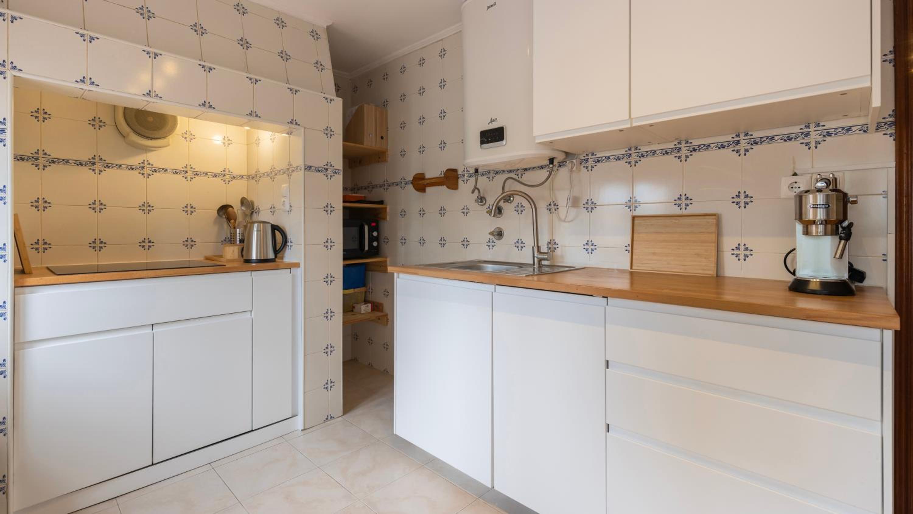 The Lisbon Serenity Apartment by LovelyStay view 2