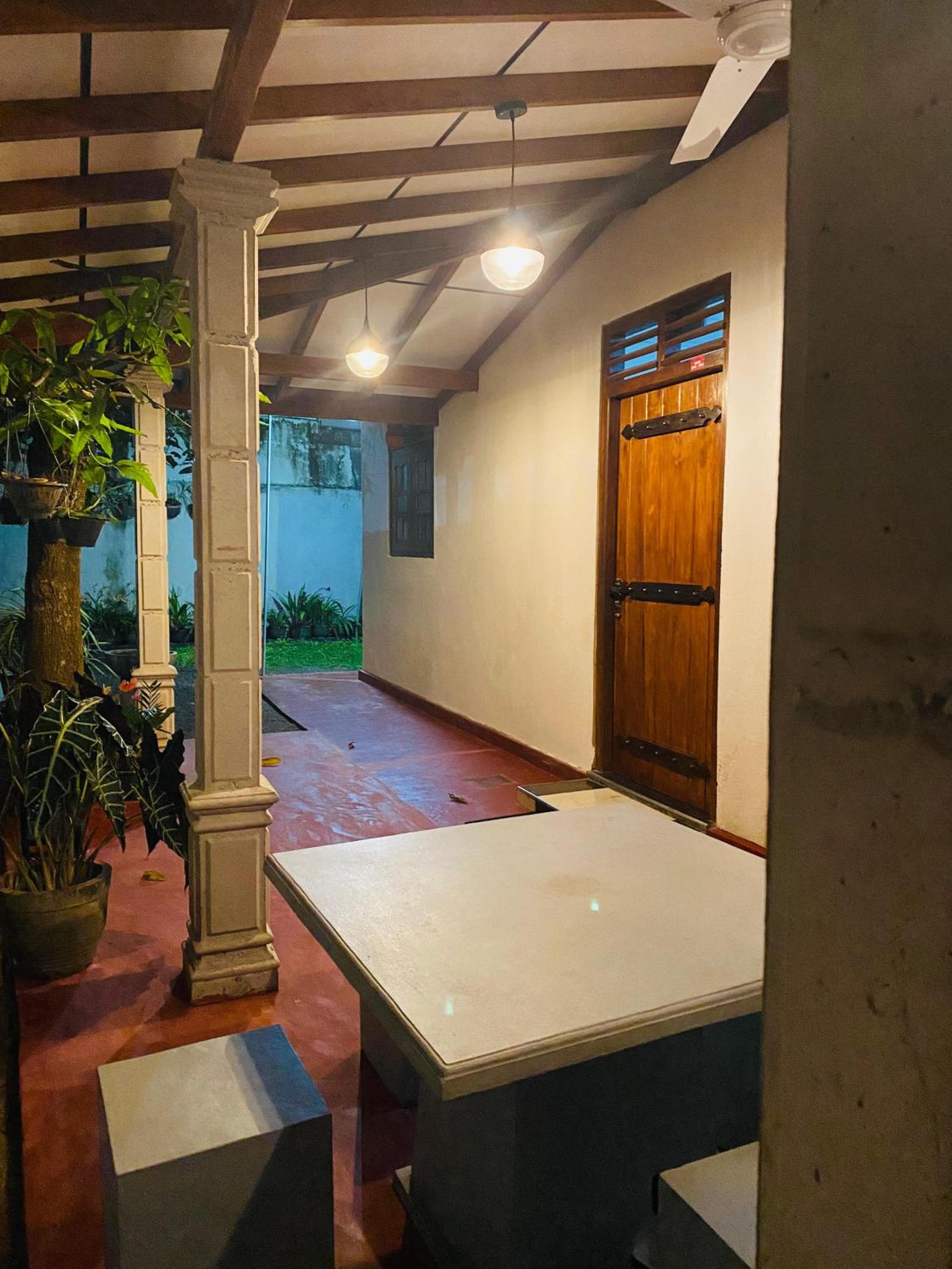 R Villa Unawatuna view 2