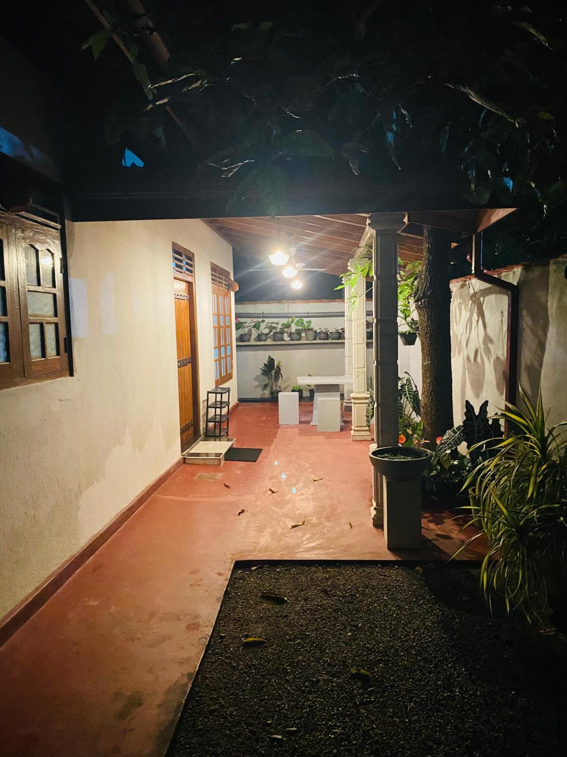 R Villa Unawatuna view 3