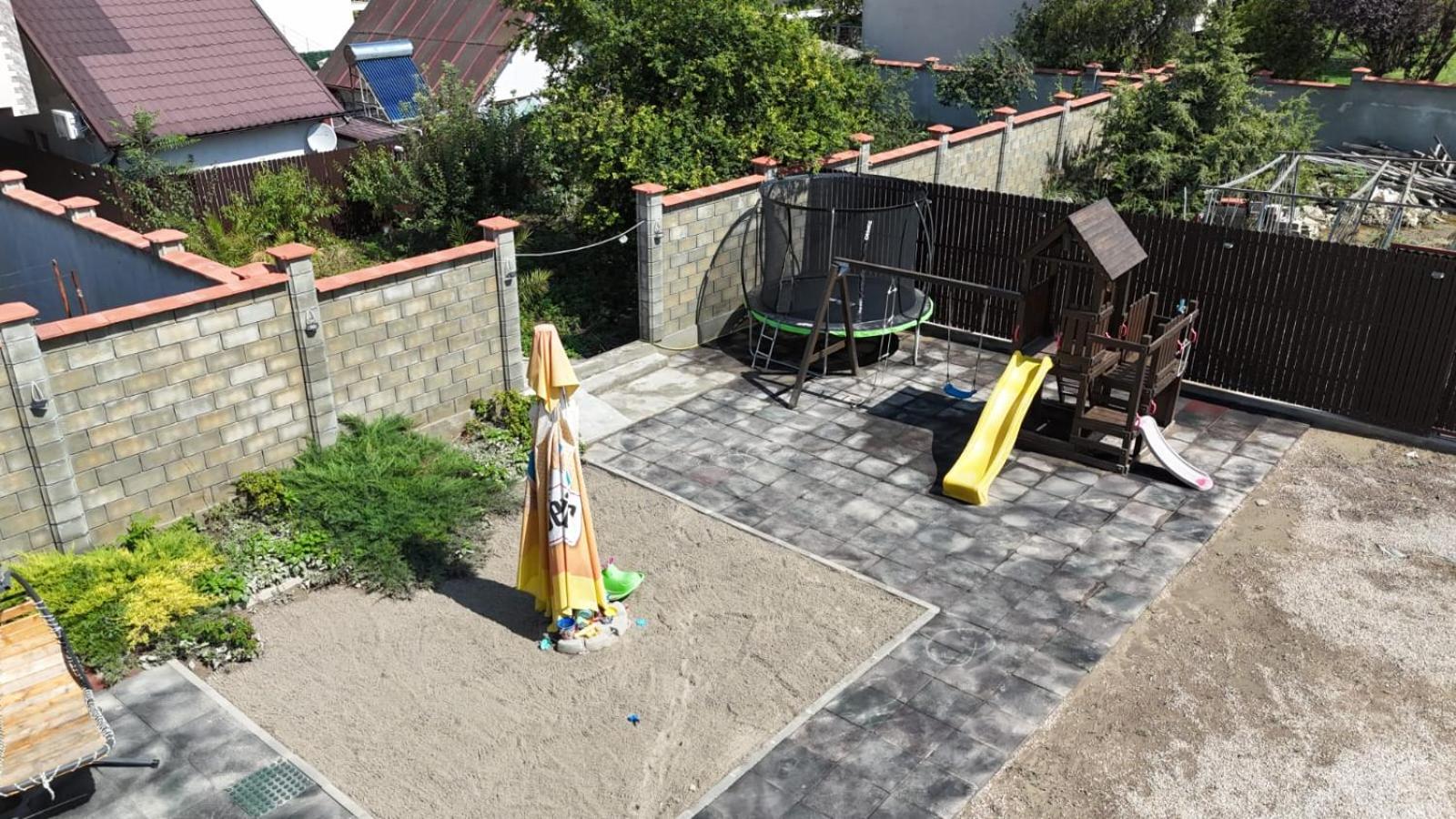 Photo 46