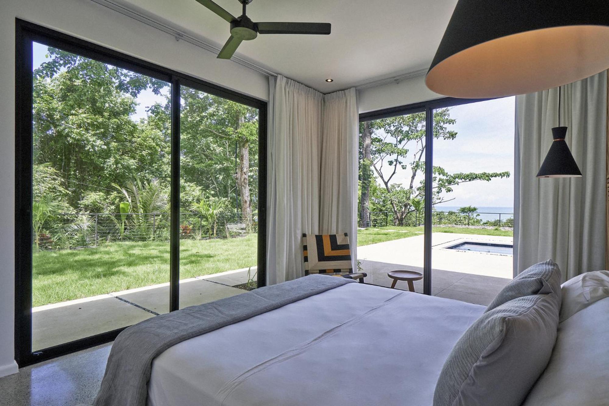 Ocean view Villa Alba 4ensuite rooms Malpais Santa Teresa