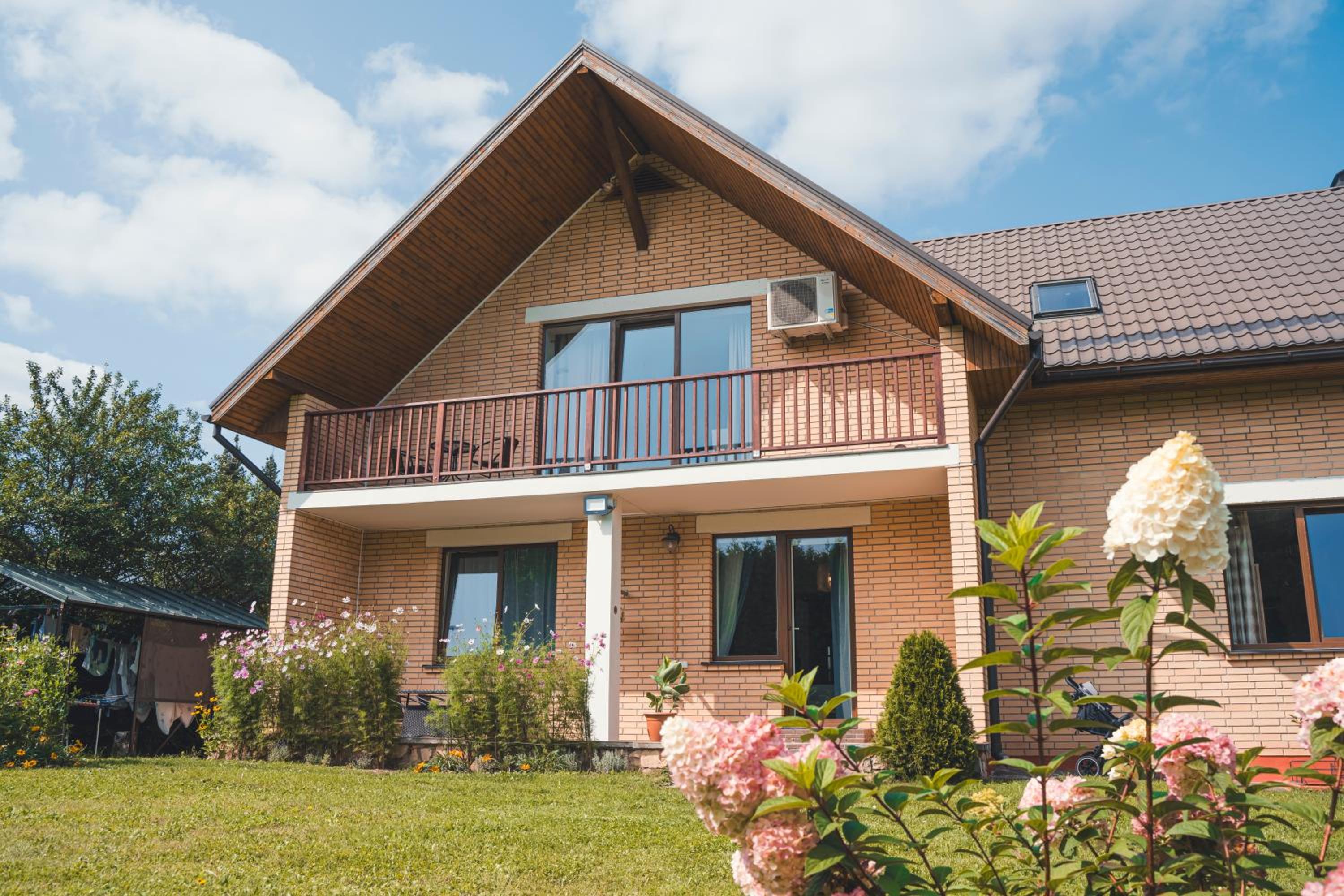 Hotel Garden View Apartment - Image 1