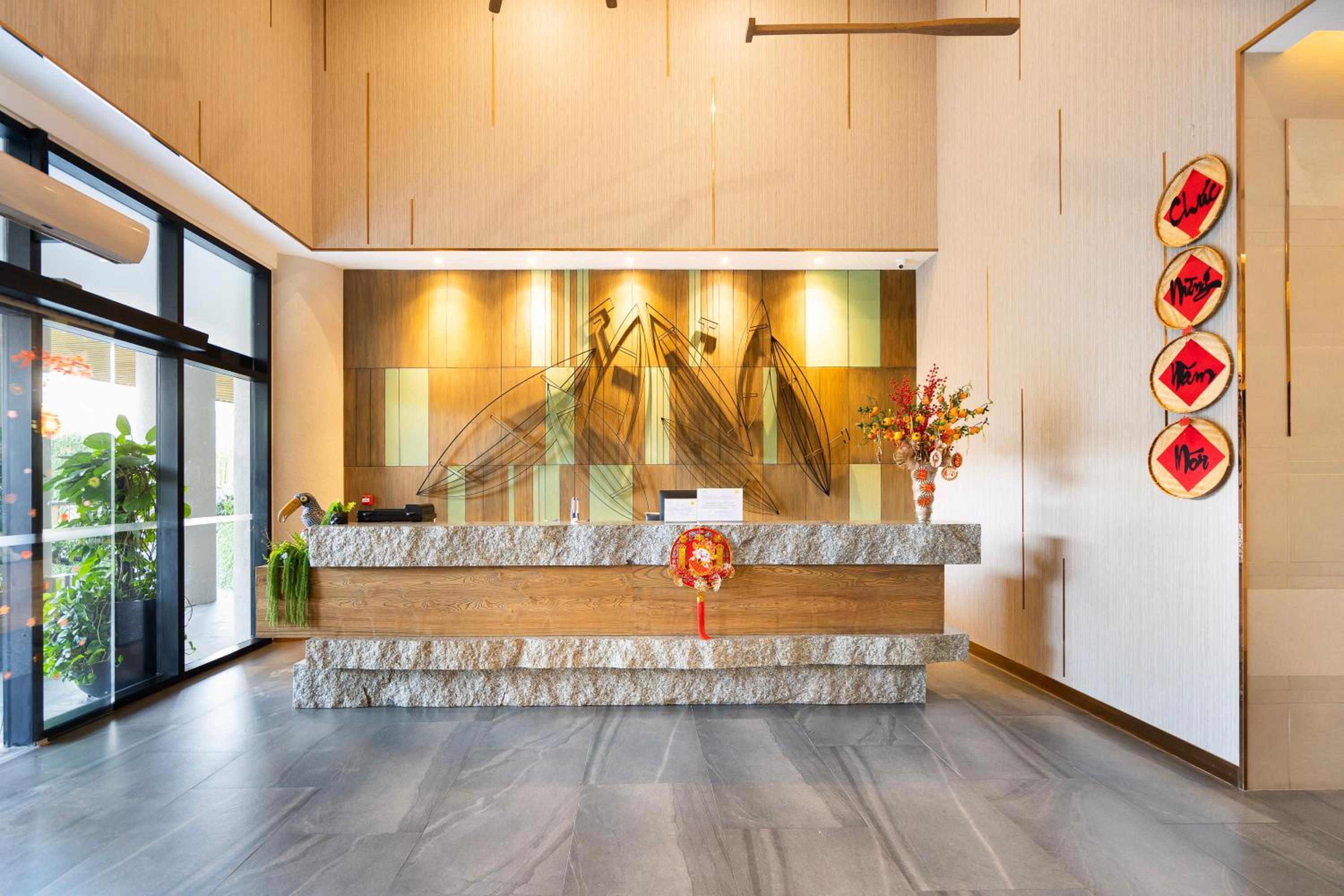 Modern District 1 2BR&3BR D1&Zenity apartment OUTDOOR Jacuzzi Pool