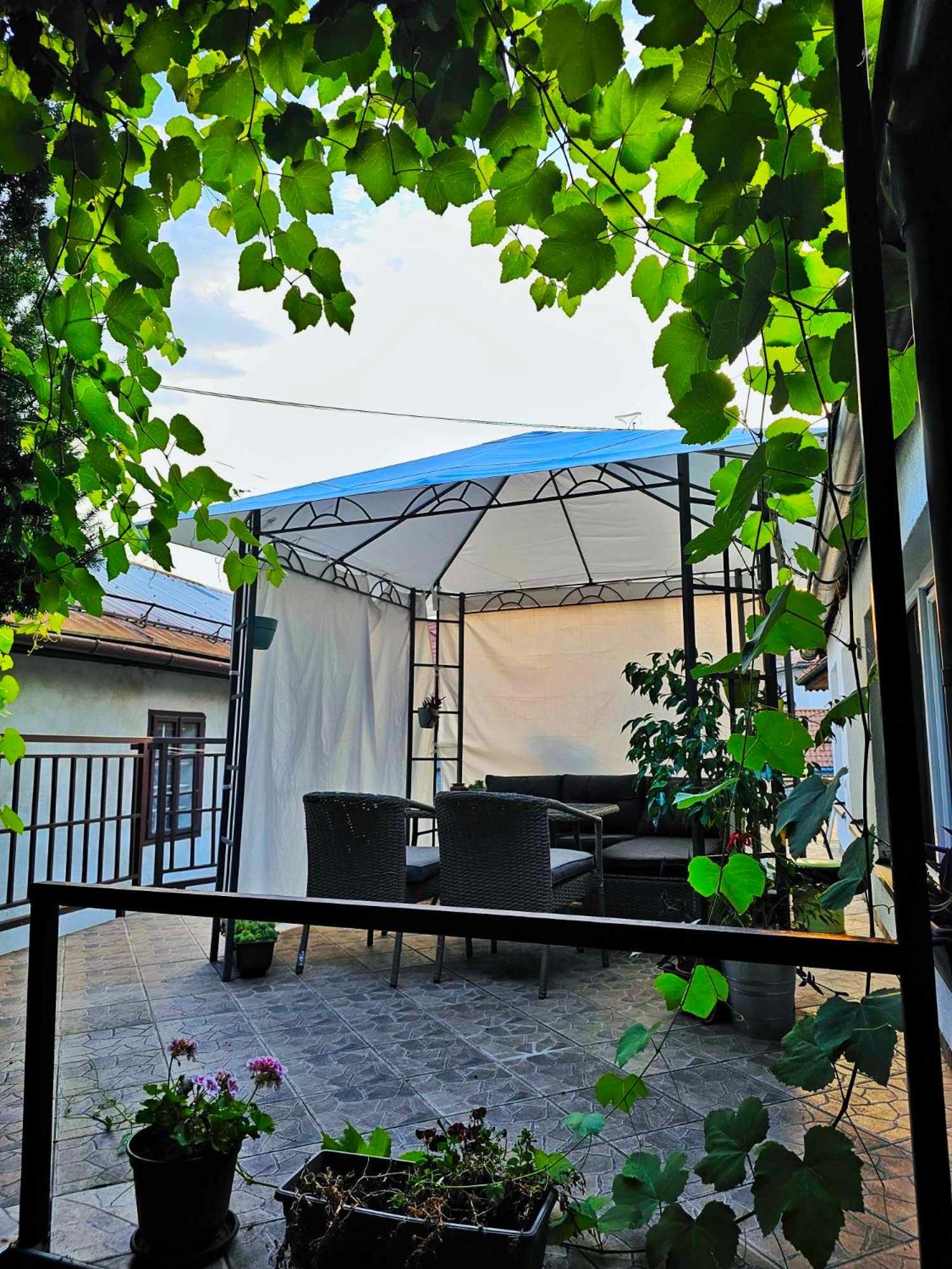 Studio Apartments Siesta view 3