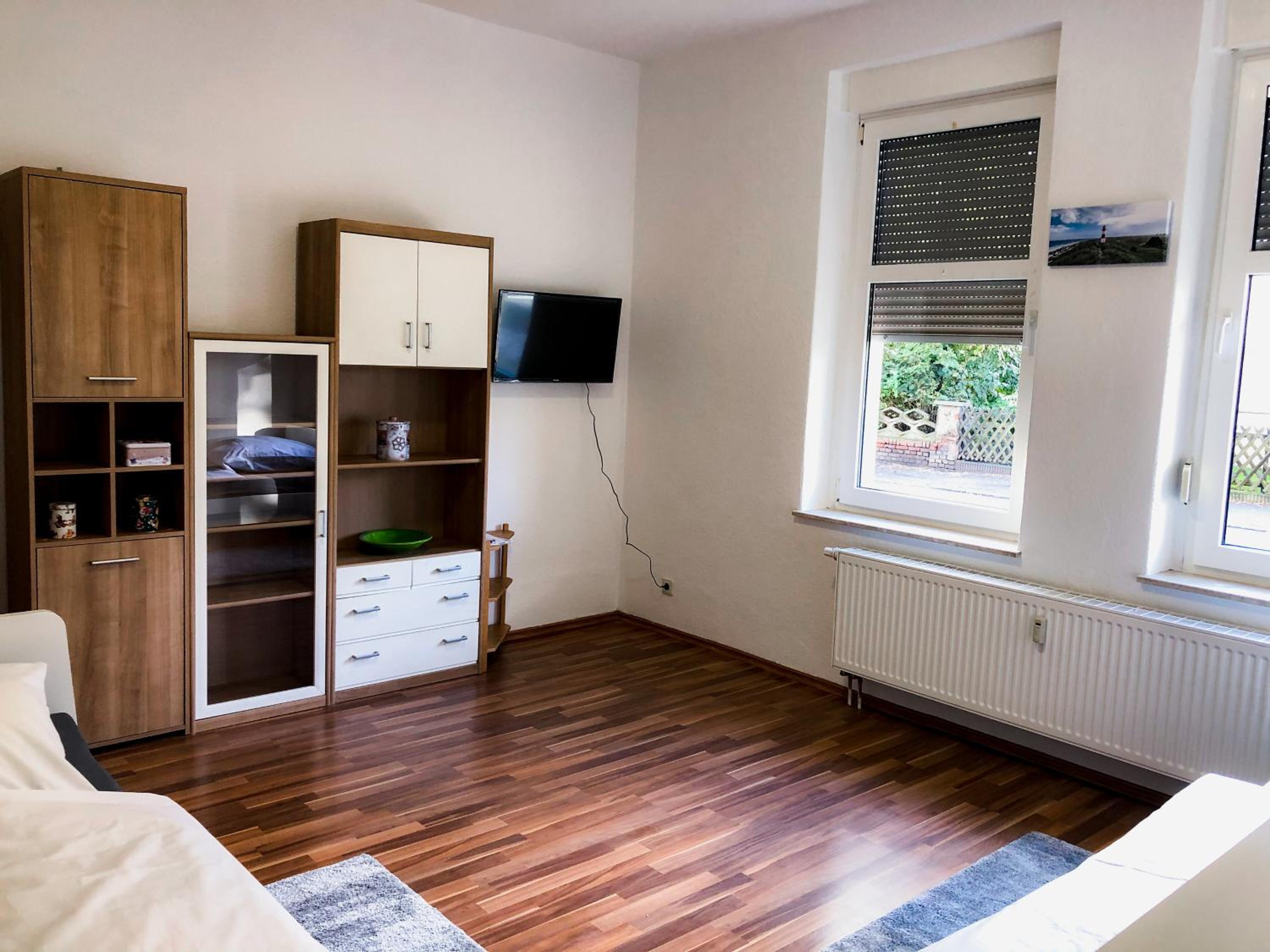 Preiswerte Apartments für Monteure, WLAN, Smart-TV & kostenfreie Parkplätze