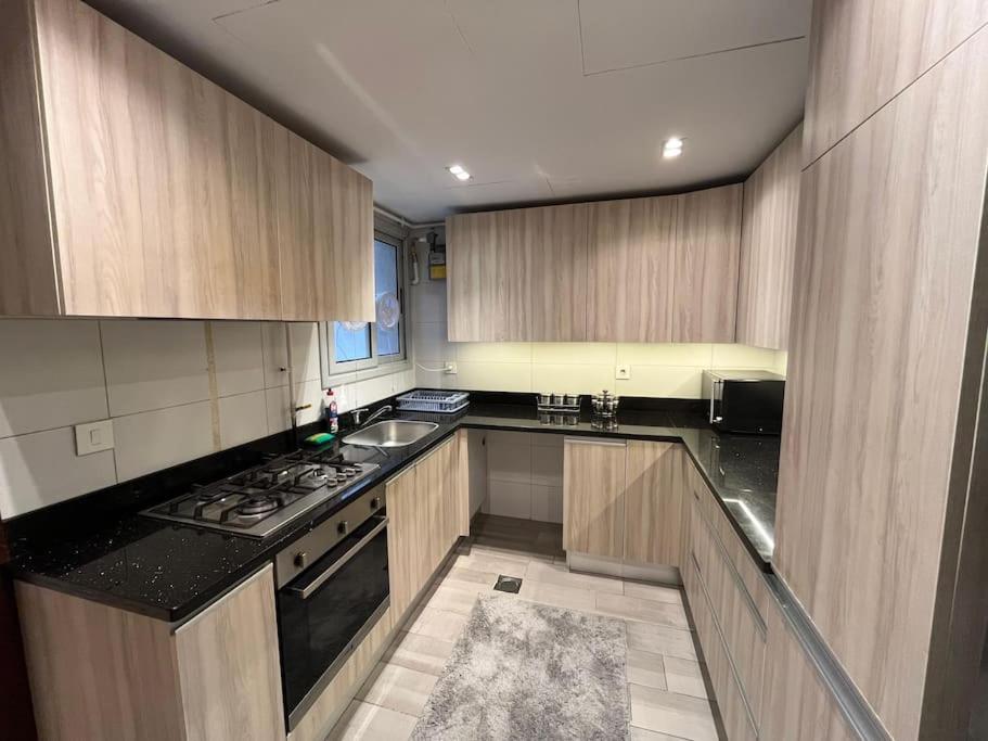 3-Bedroom CFC Walking To Mall