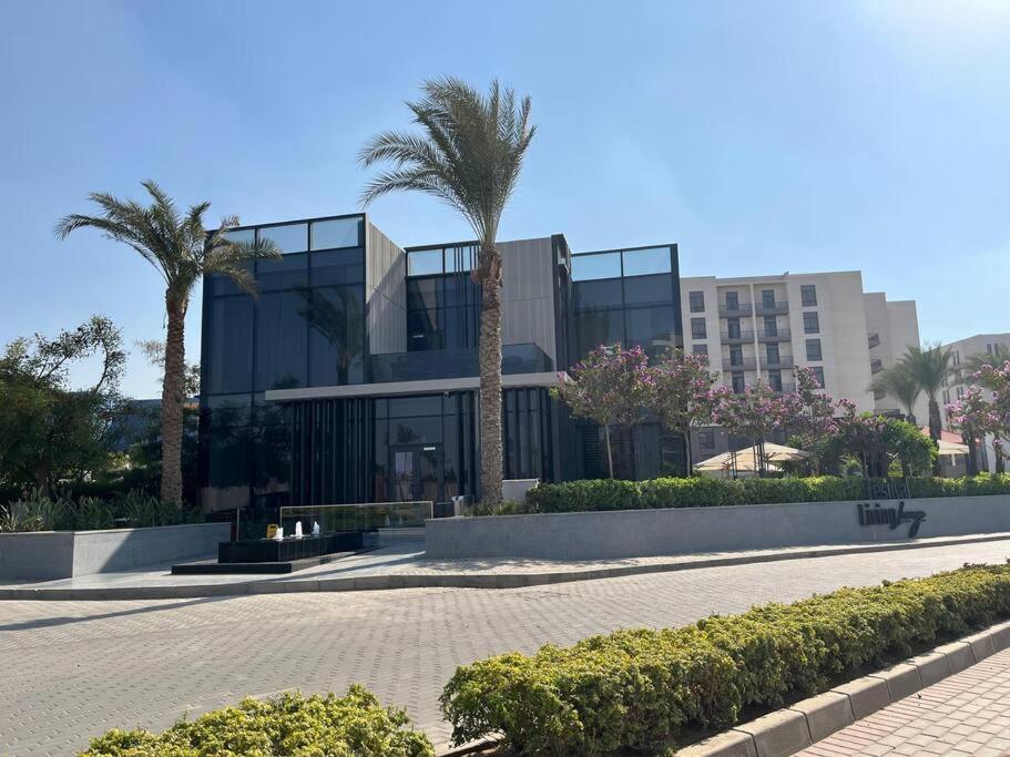 3-Bedroom CFC Walking To Mall
