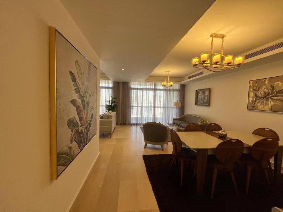 3-Bedroom CFC Walking To Mall