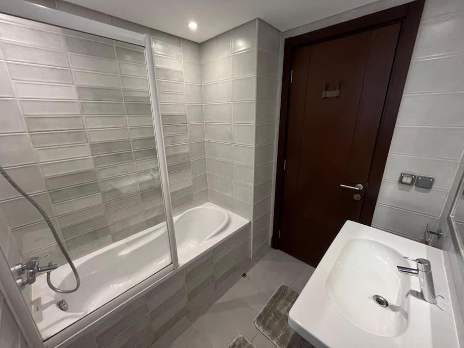 3-Bedroom CFC Walking To Mall