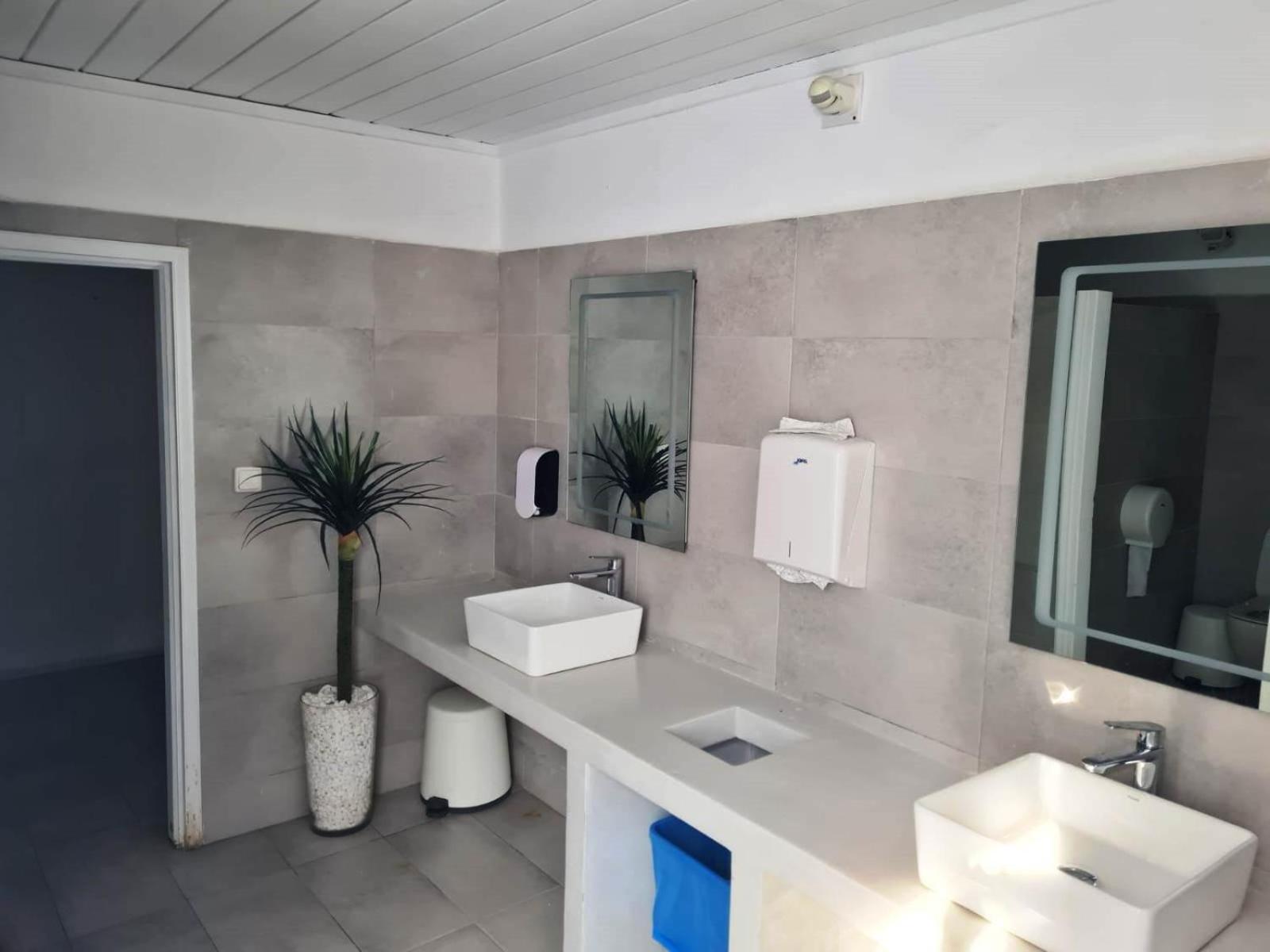 Blue Pearl Maisonette