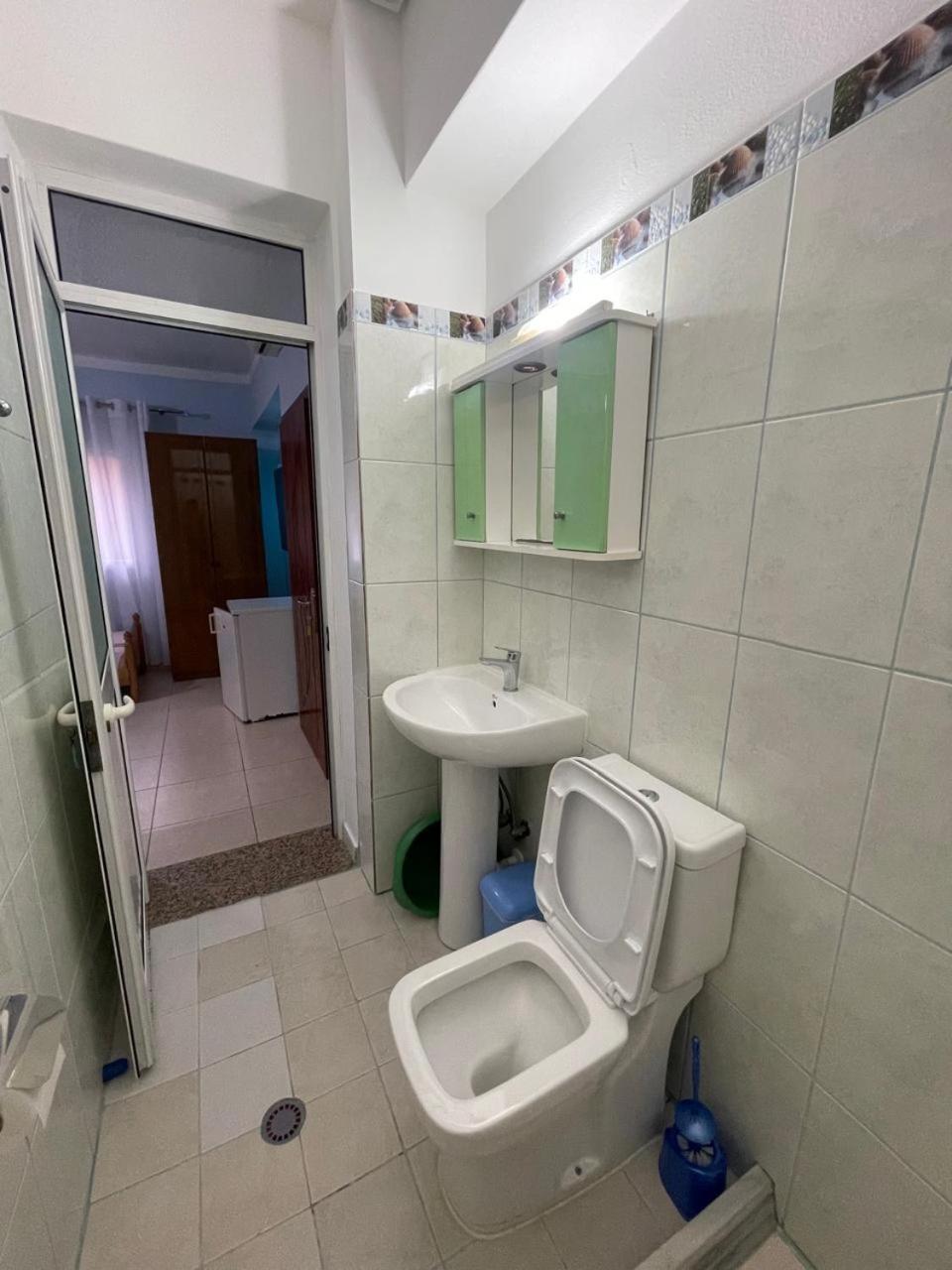 Vila Frroku