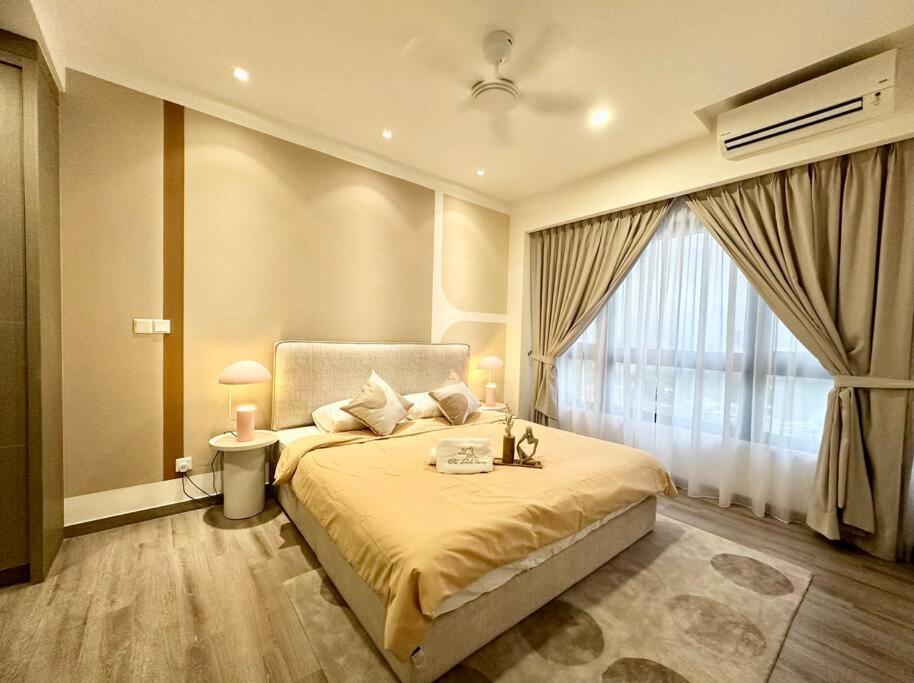 The Little Series - Bukit Bintang - 4 Pax
