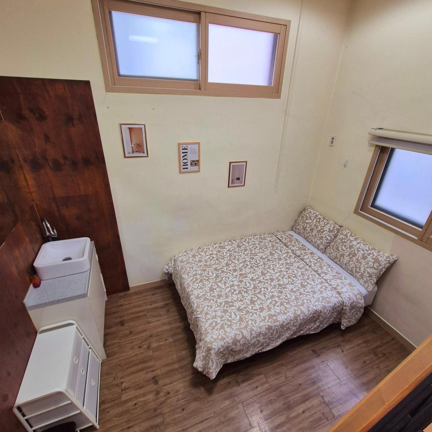 Roi Guesthouse