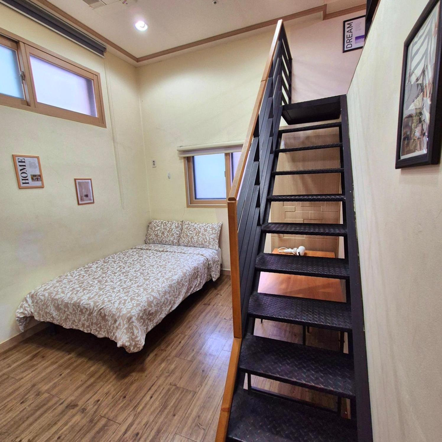 Roi Guesthouse