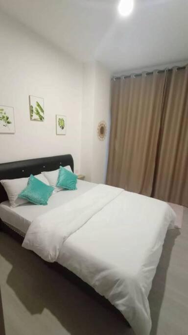 Yumi Staycation 3R2B, Doncaster Residence photo 8