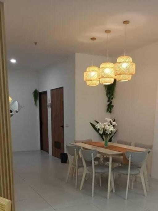 Yumi Staycation 3R2B, Doncaster Residence