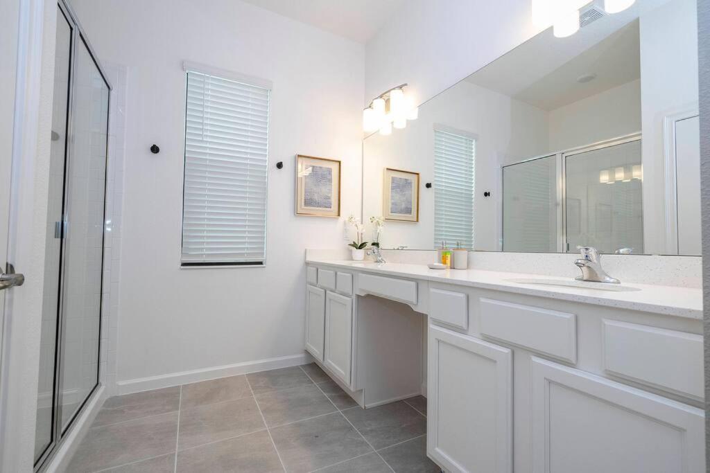 Brand New Top Elegance Vacation At Paradiso 6151