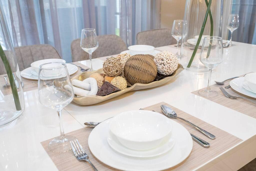 Brand New Top Elegance Vacation At Paradiso 6151