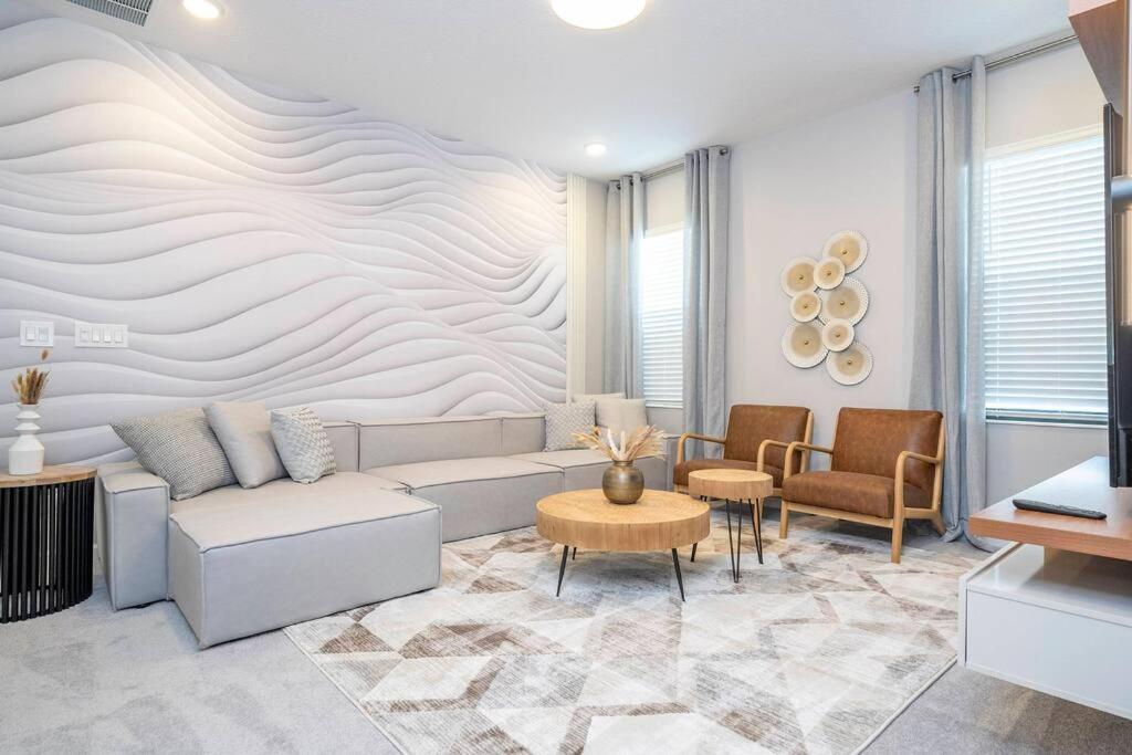 Brand New Top Elegance Vacation At Paradiso 6151