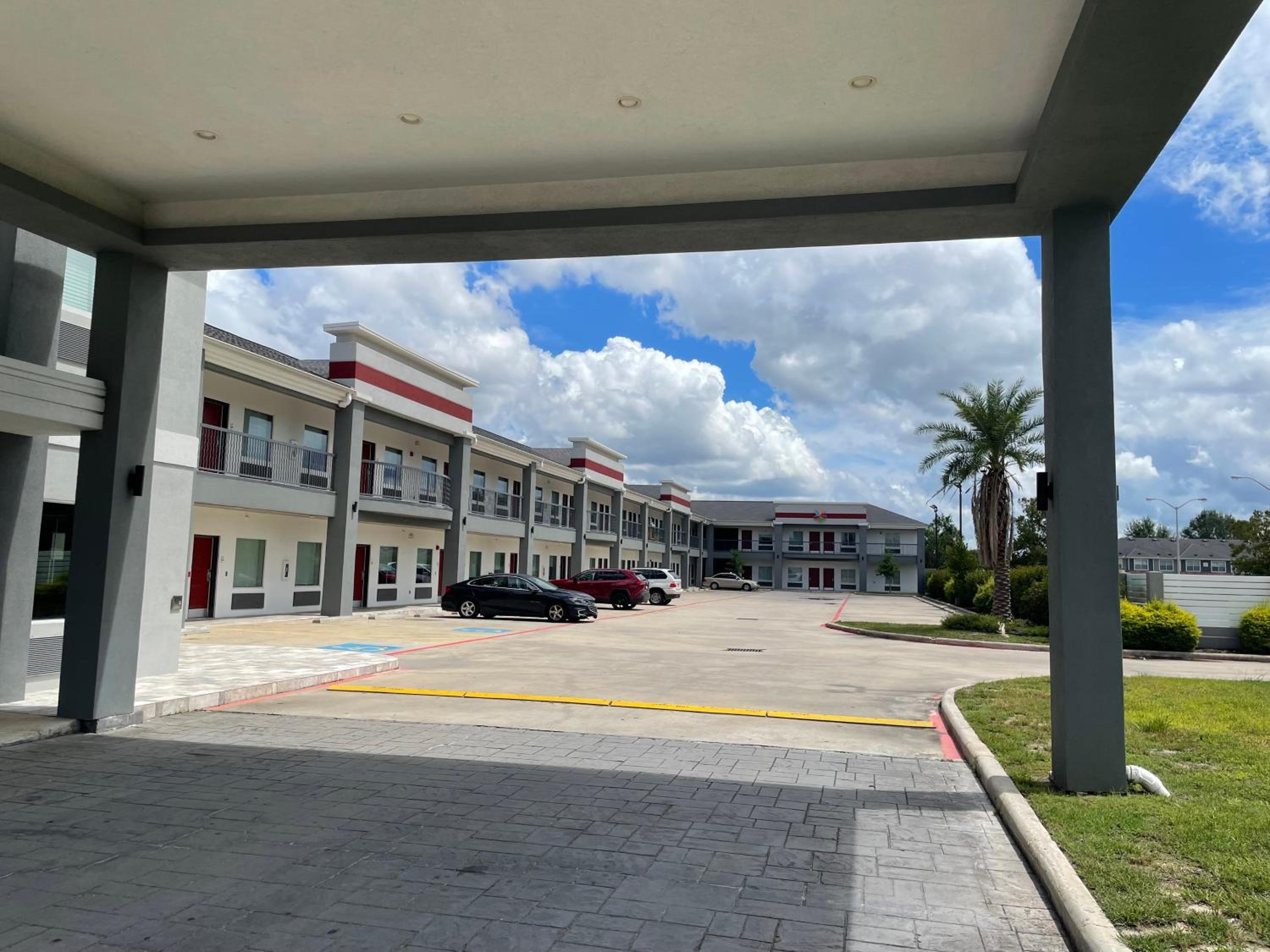 Express Inn - Richey - Image 3