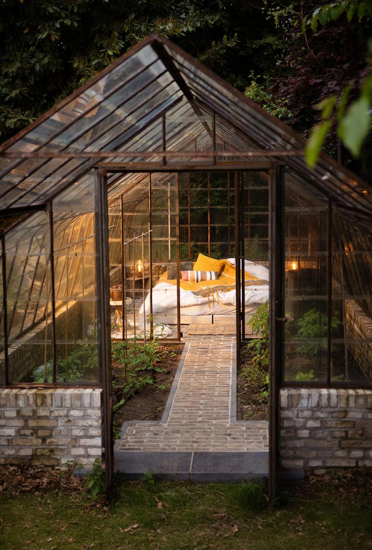 La Petite Foret Cottage in Brussels Countryside