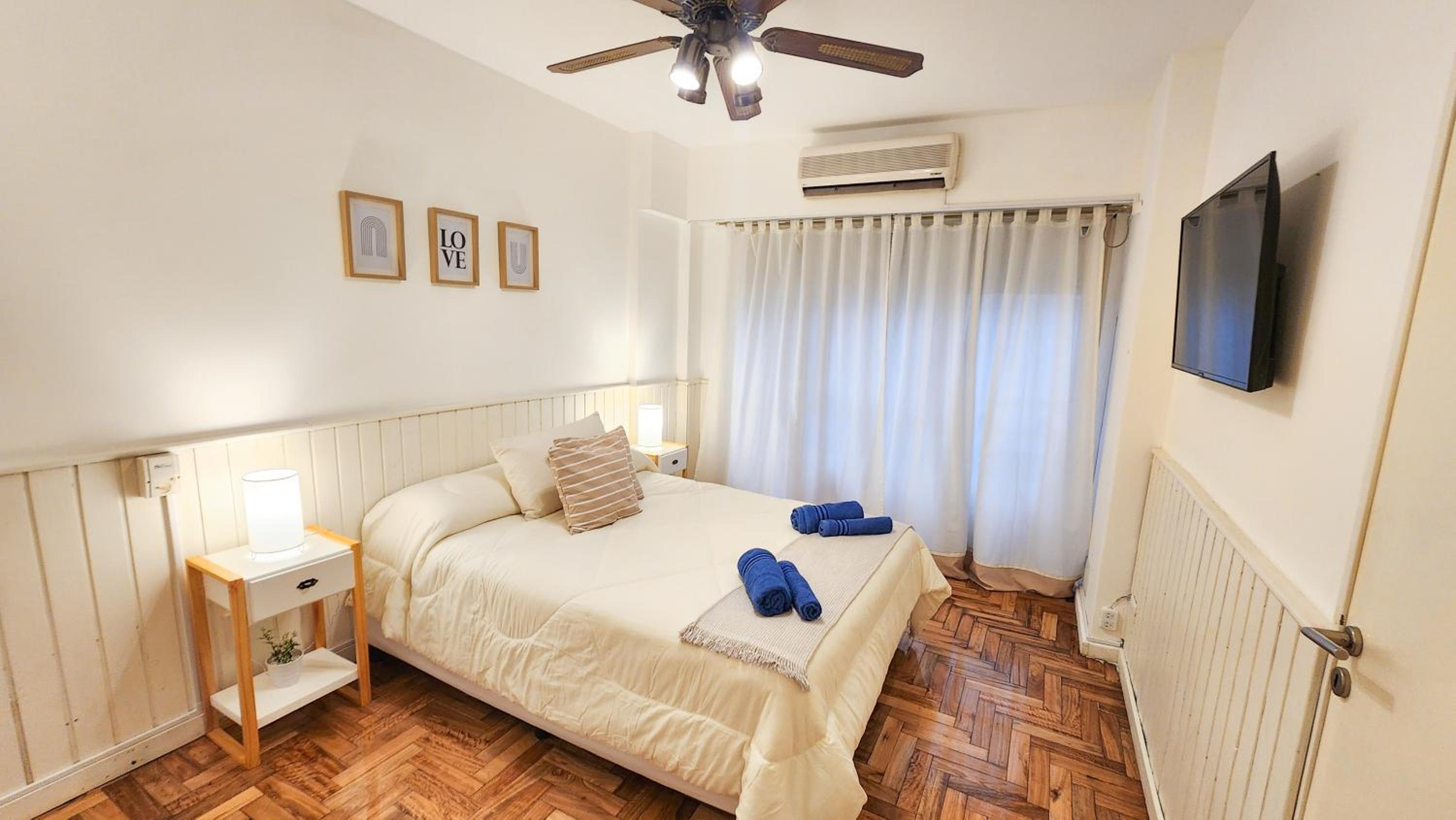 Apartamento Excepcional Ubicación sobre avenida 9 de Julio cerca del Obelisco