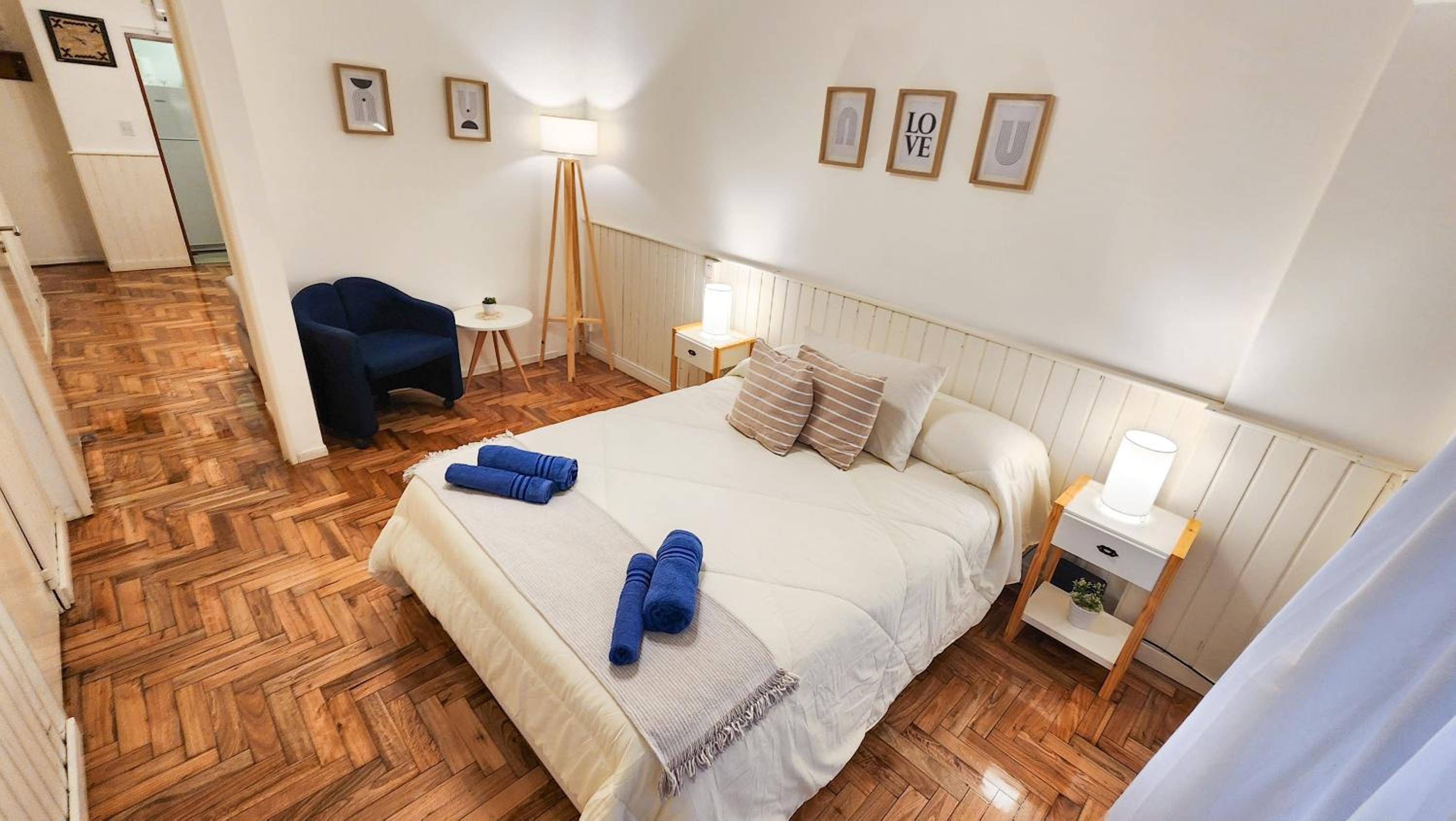Apartamento Excepcional Ubicación sobre avenida 9 de Julio cerca del Obelisco
